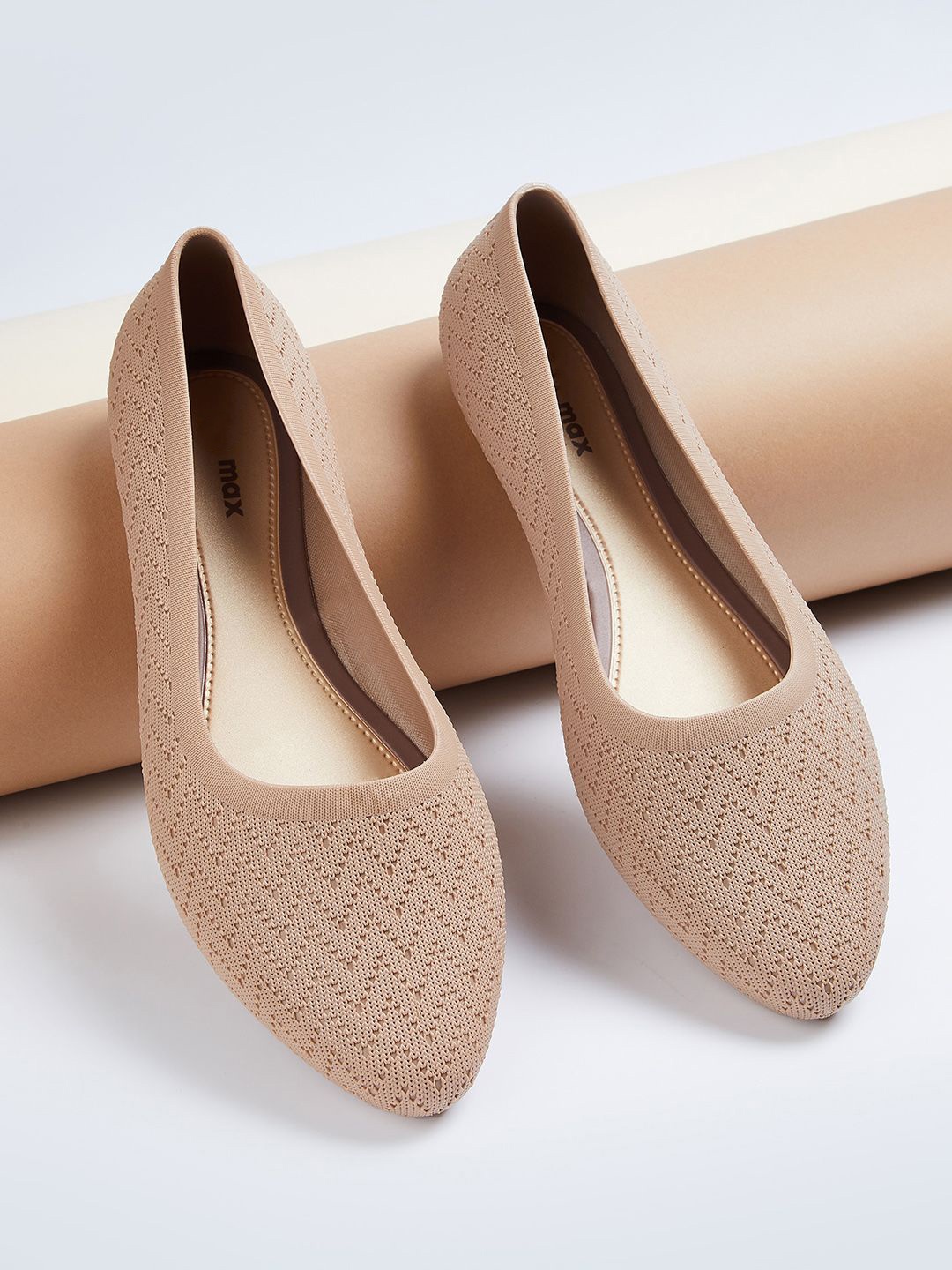 

max Women Woven Design Ballerinas, Beige