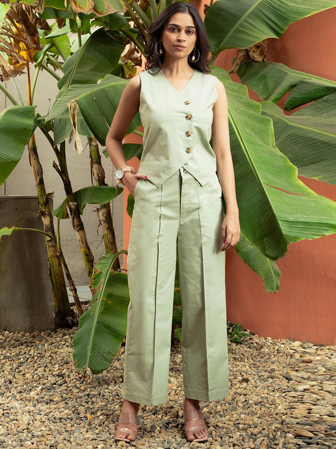 

GULABOSITABO Pure Cotton V- Neck Coat & Trousers Co-Ords, Sea green