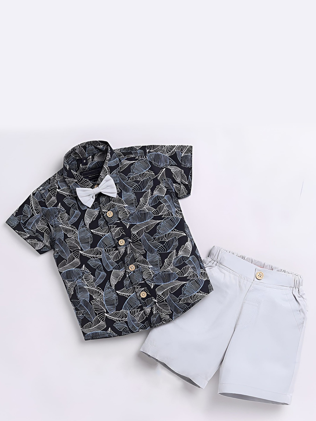 

ULTRINA Boys Printed Short Sleeves Shirt With Shorts, Black