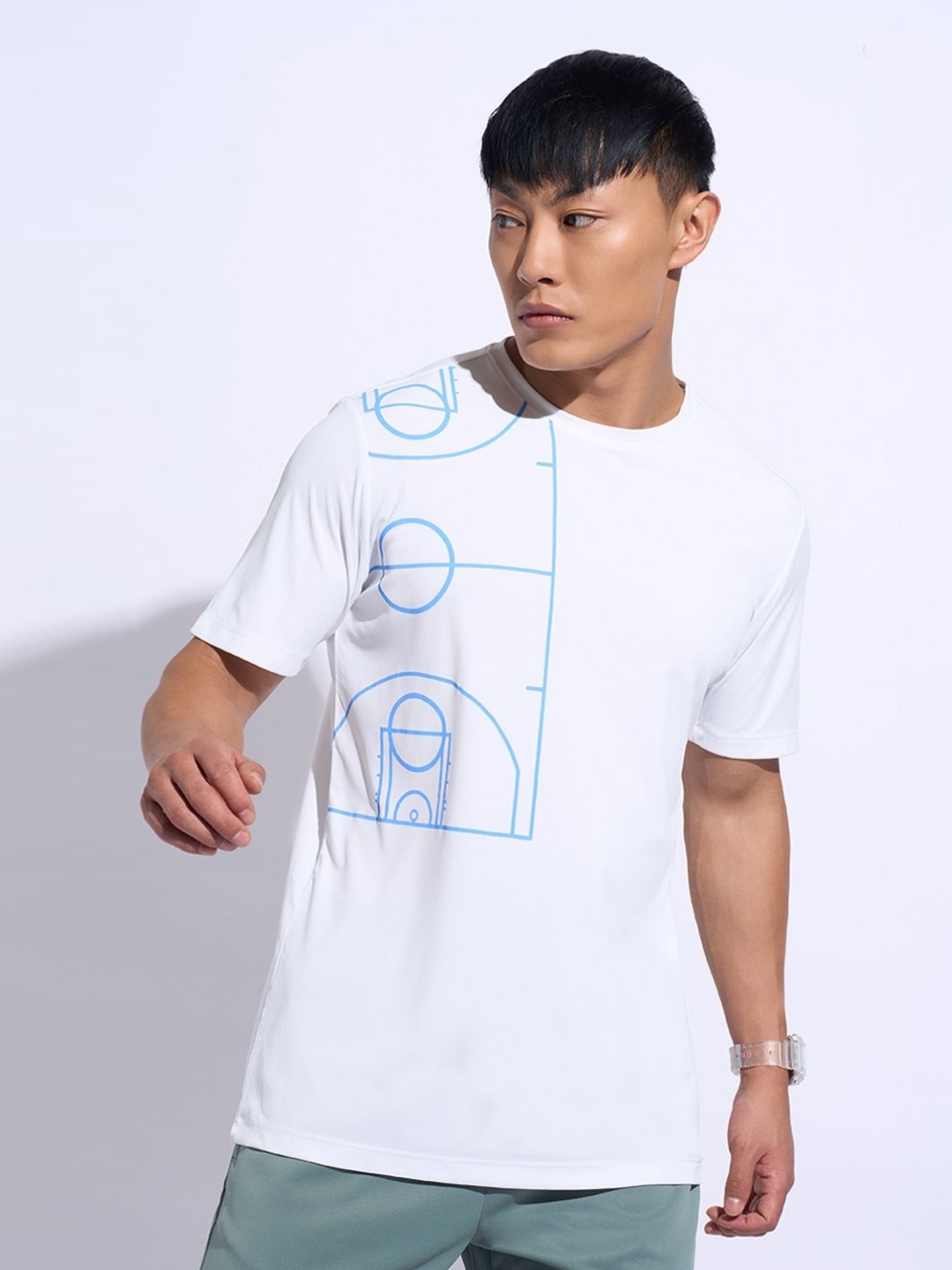 

Ajile by Pantaloons Men Geometric Printed Round Neck Slim Fit T-shirt, White