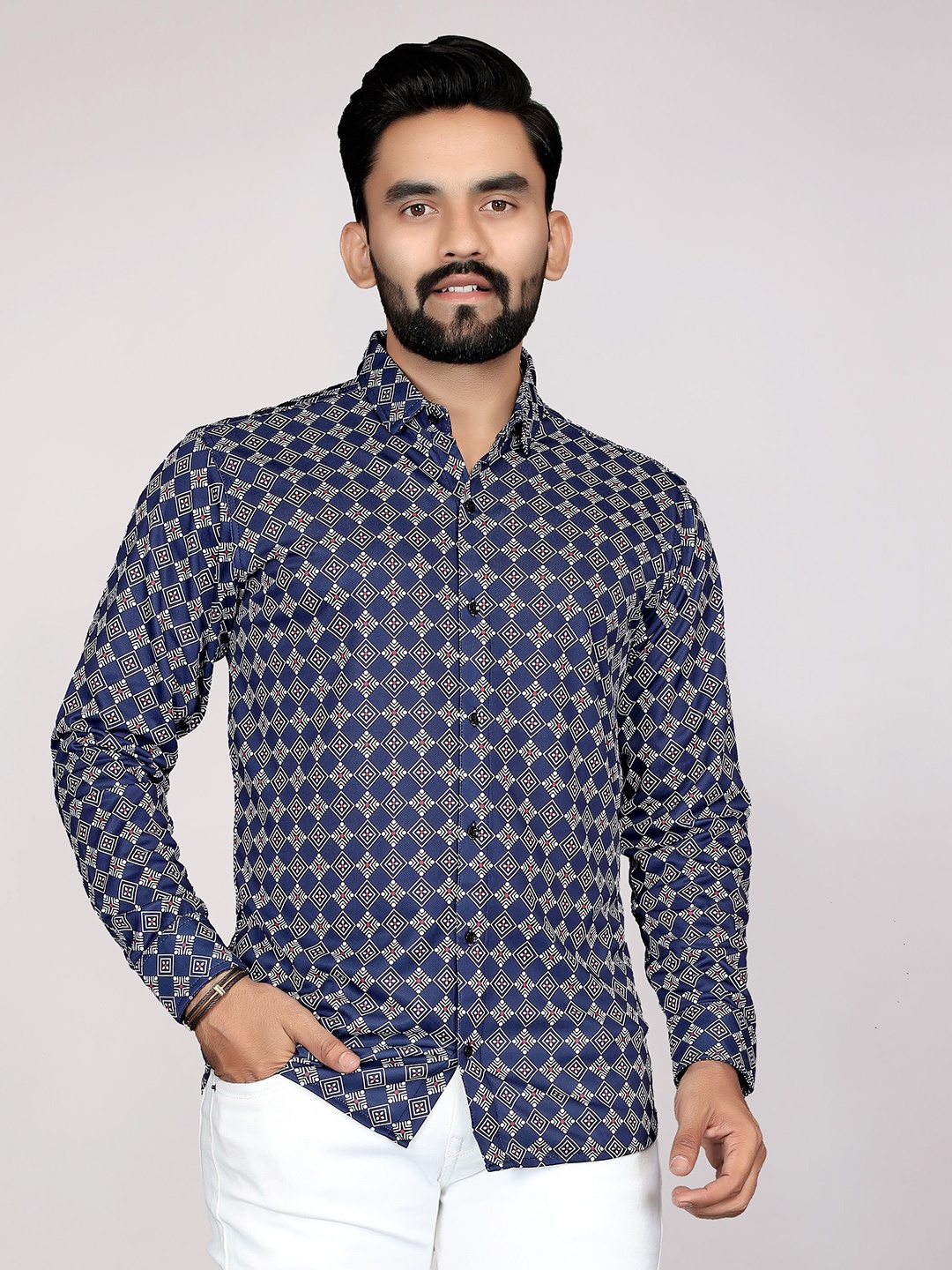 

FABRIPPLE Men Spread Collar Geometric Printed Casual Shirt, Navy blue
