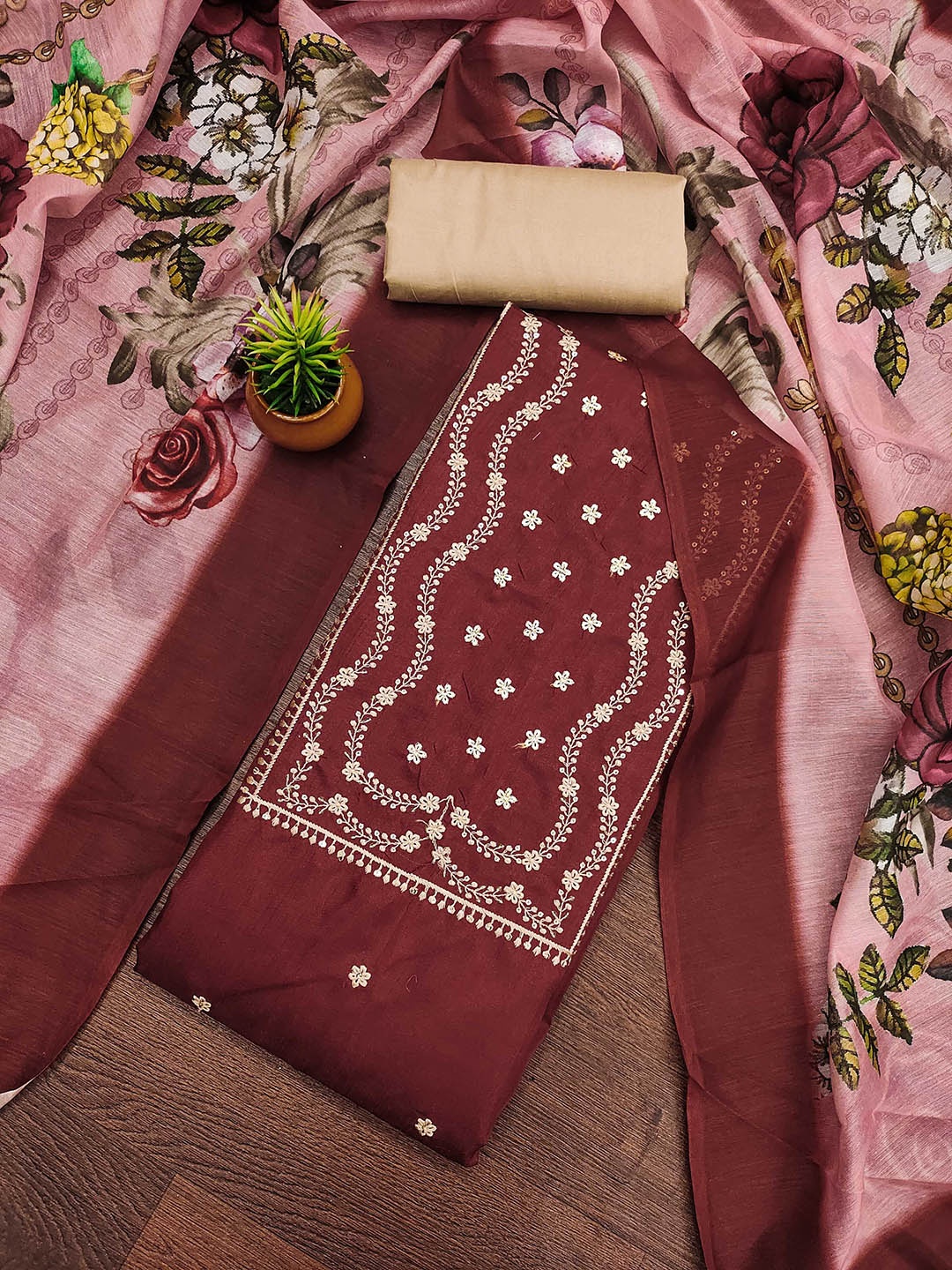 

HERE&NOW Floral Embroidred Unstitched Dress Material, Maroon