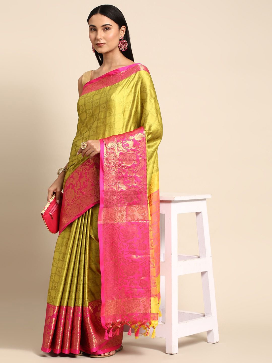 

DIVASTRI Woven Design Zari Saree With Unstitched Blouse Piece, Olive