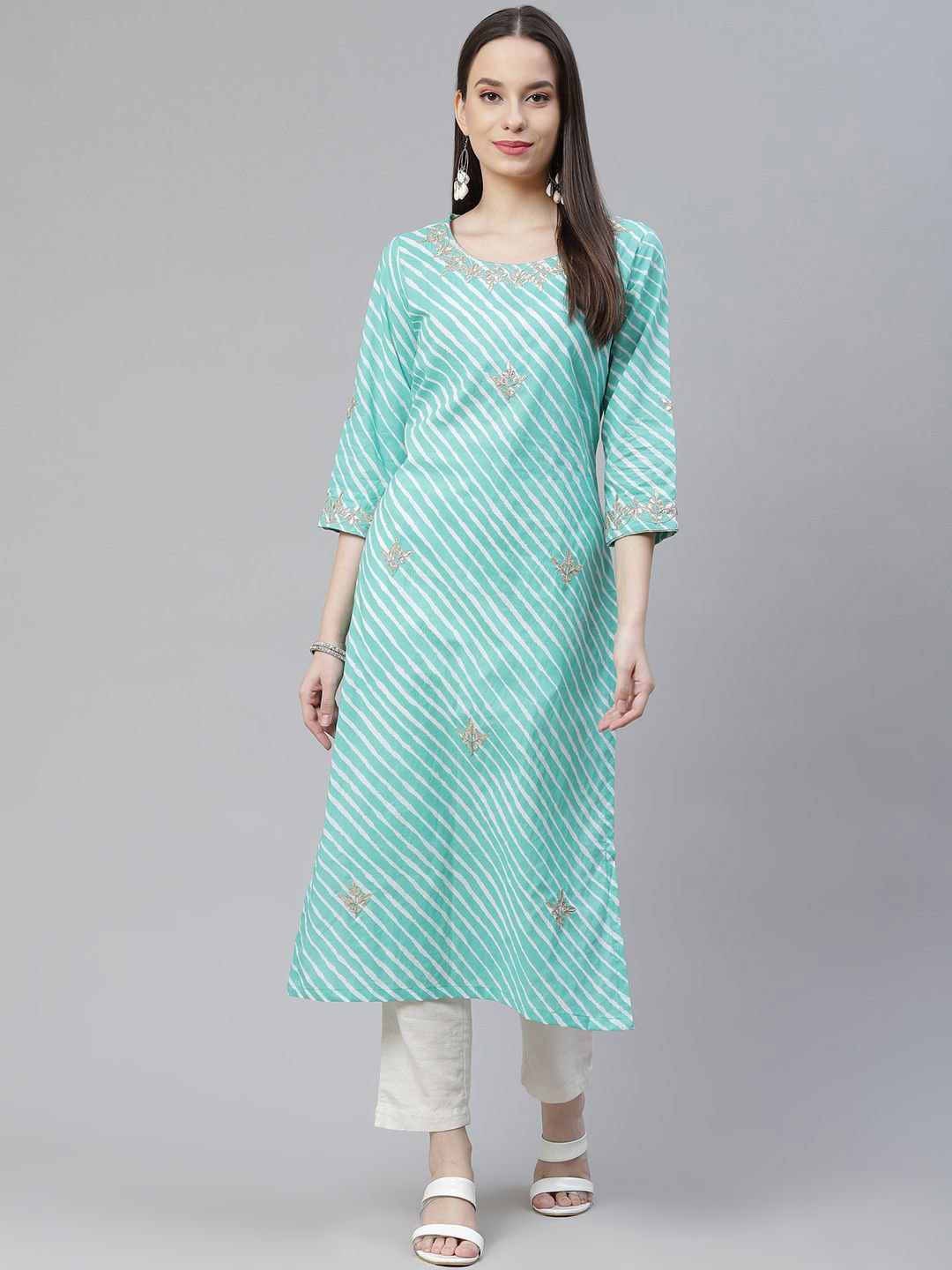 

Chandbaali Leheriya Printed Round Neck Gotta Patti Cotton Straight Kurta, Green