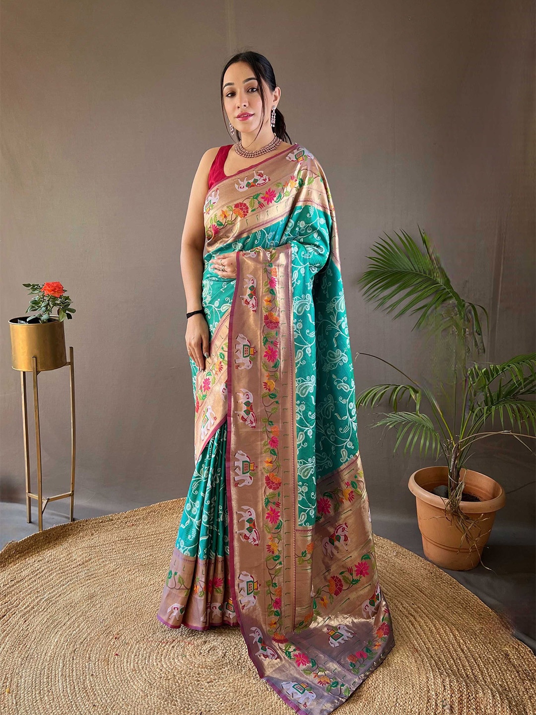 

DIVASTRI Ethnic Motifs Woven Design Zari Paithani Saree, Teal