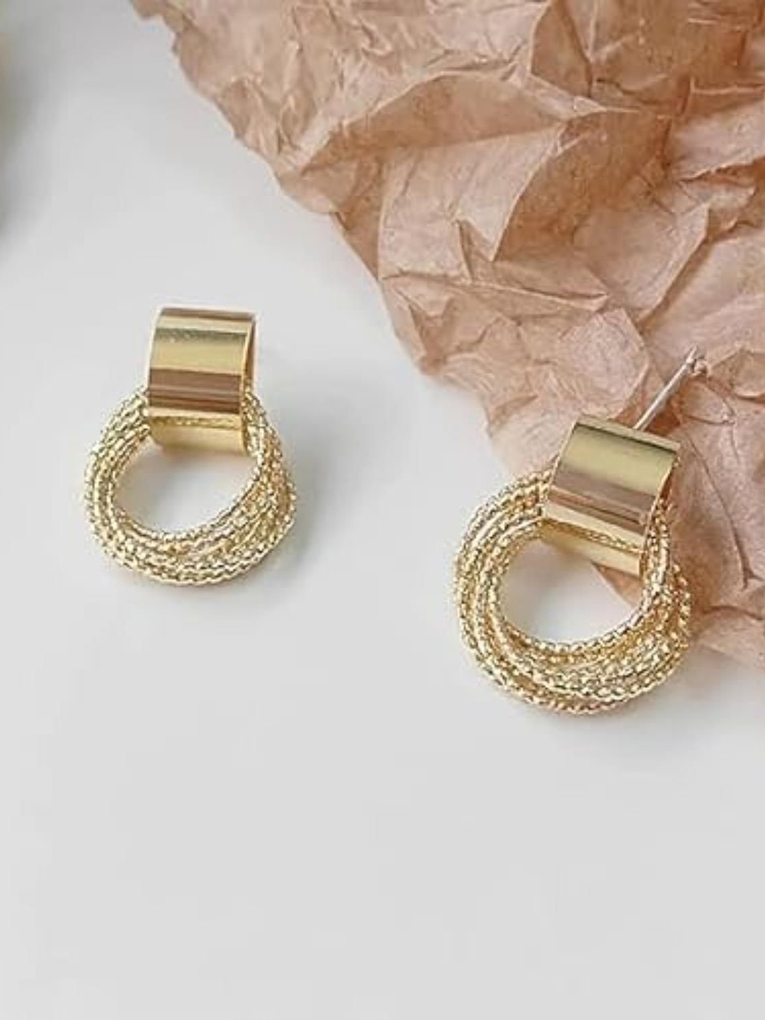 

DN Creation Stainless Steel Gold-Plated Circular Studs