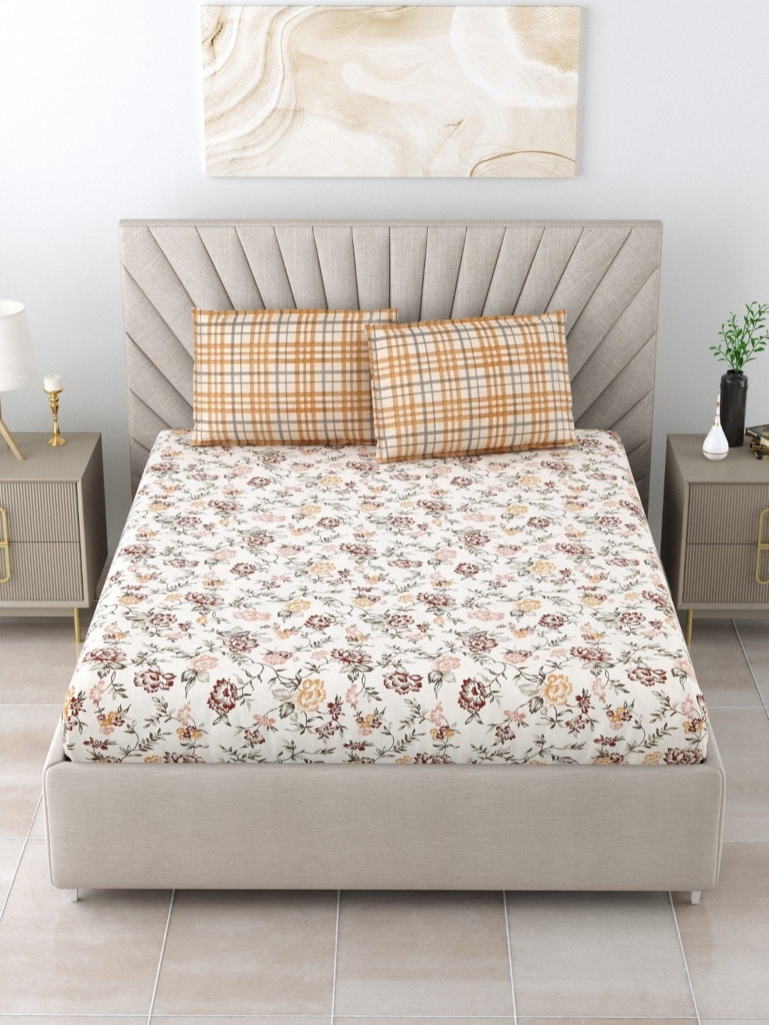 

Aura Brown & Maroon Floral 120 TC King Bedsheet with 2 Pillow Covers