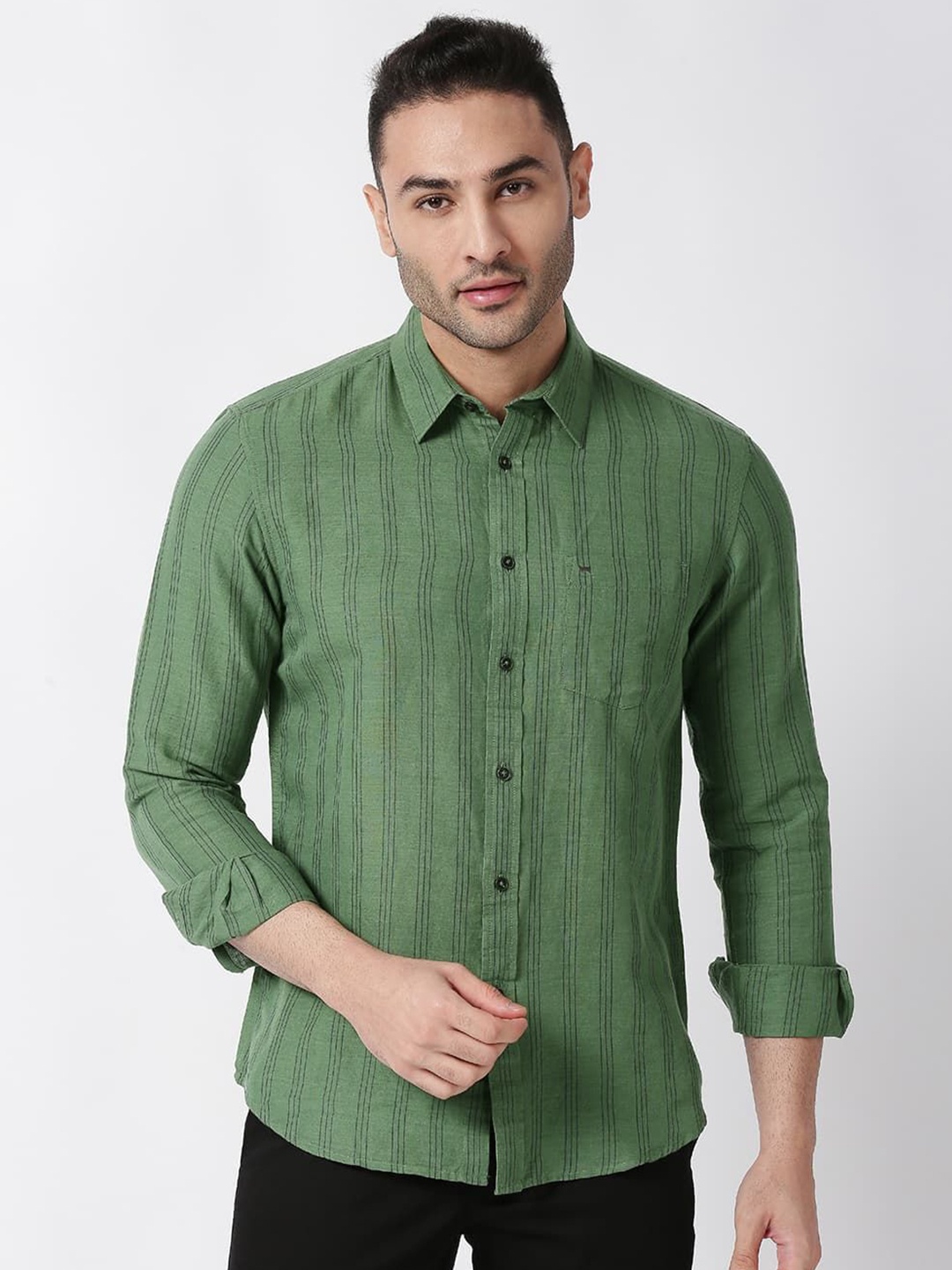 

Basics Men Relaxed Fit Spread Collar Vertical Striped Cotton Casual Shirt, Green