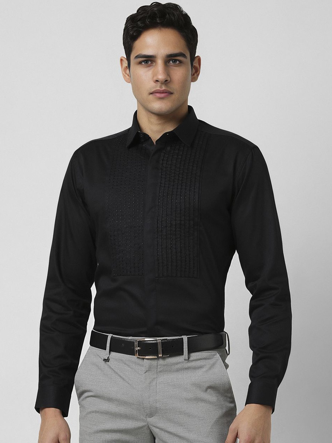 

V Dot Men Slim Fit Spread Collar Textured Cotton Formal Shirt, Black