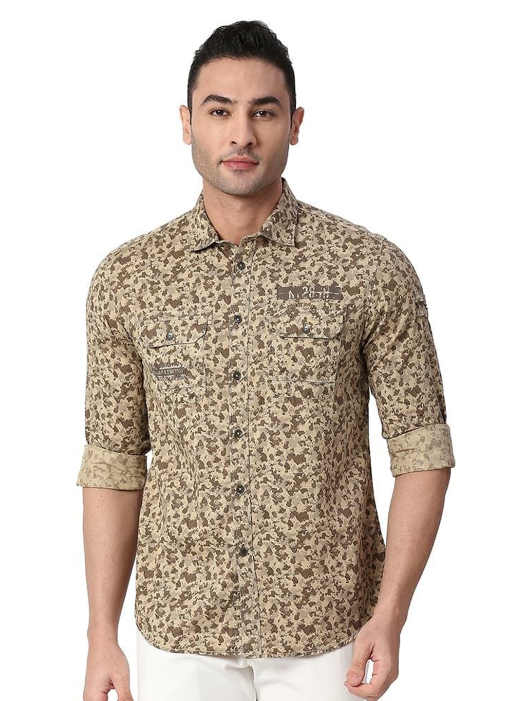 

Basics Men Relaxed Fit Spread Collar Abstract Printed Cotton Casual Shirt, Brown