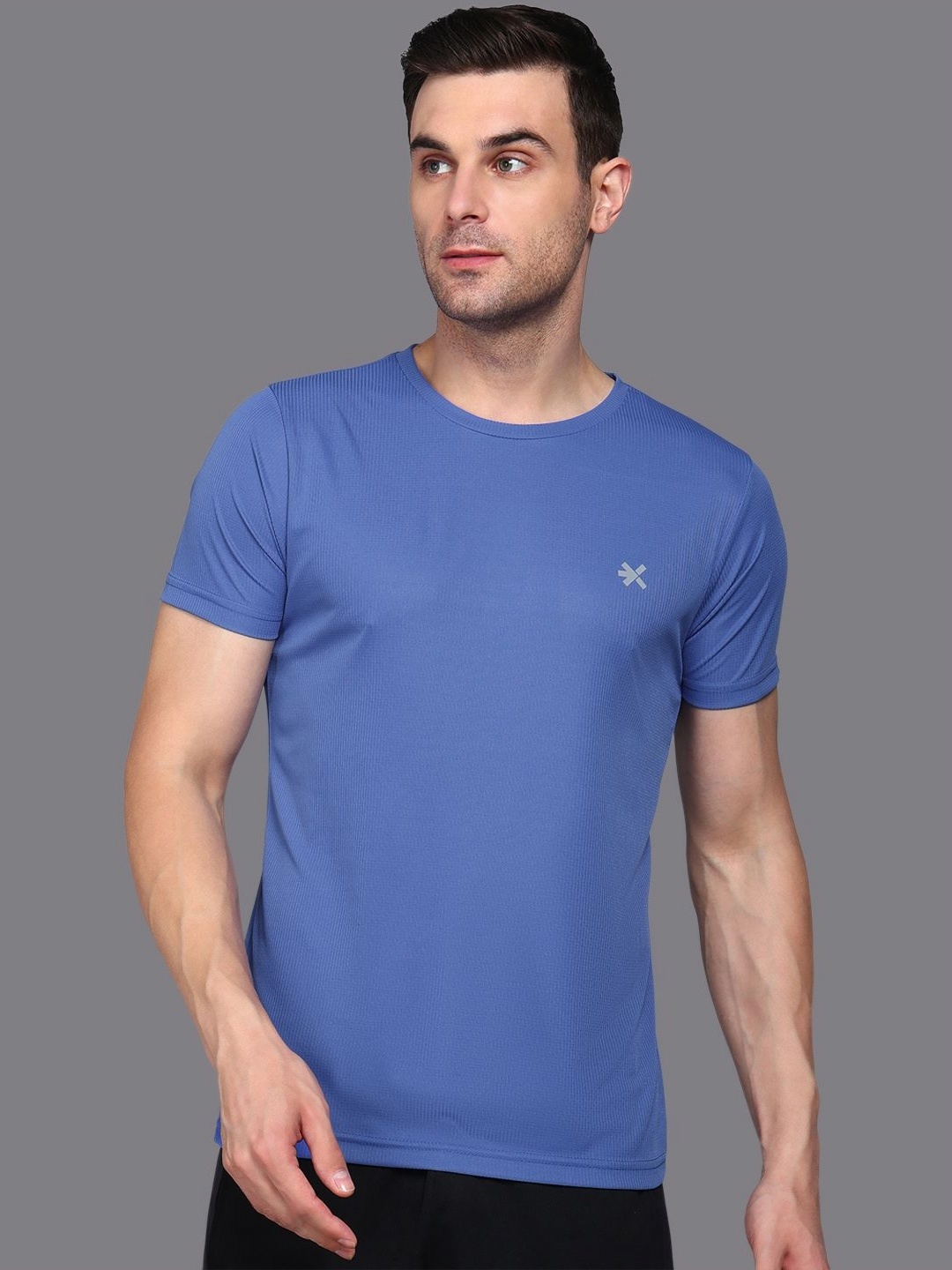 

HRX by Hrithik Roshan Men Solid Round Neck Regular Fit T-shirt, Blue