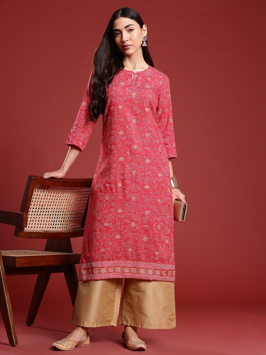 

Anouk Floral Printed Keyhole Neck Kurta, Red