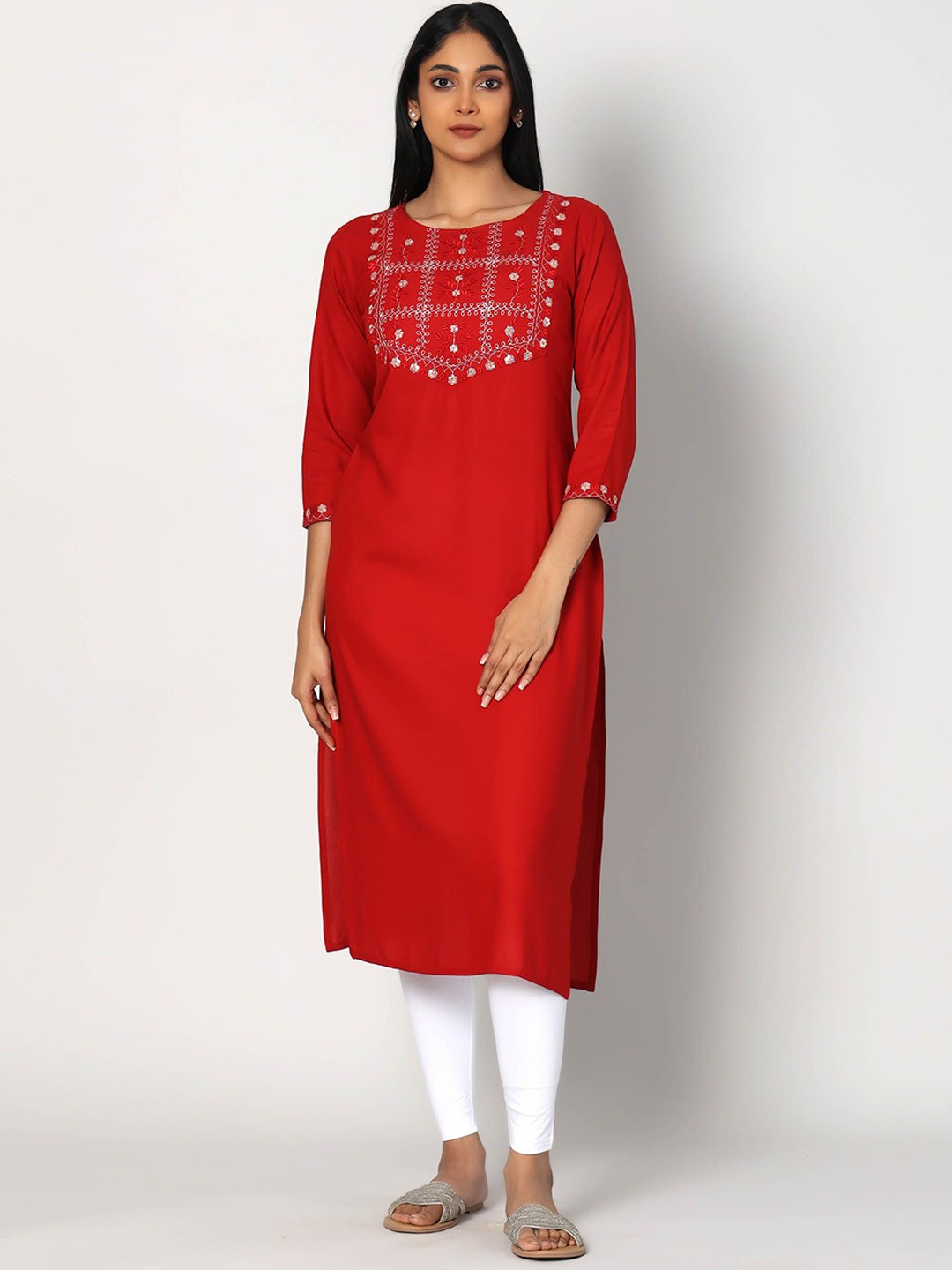 

Hassu's Embroidered Thread Work Round Neck Straight Kurta, Red