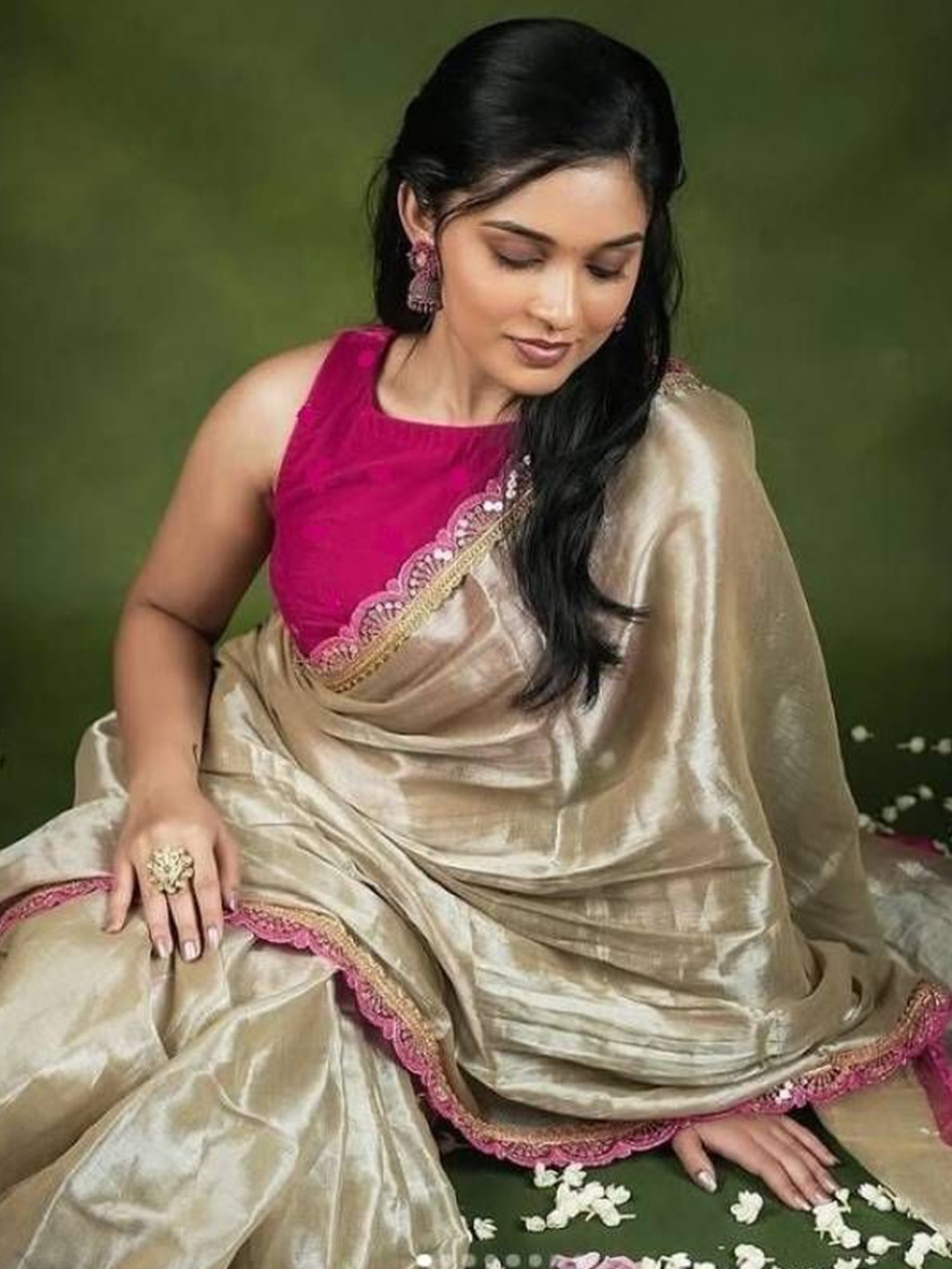 

Sanwariya Silk Embroidered Tissue Maheshwari Saree With Blouse Piece, Beige