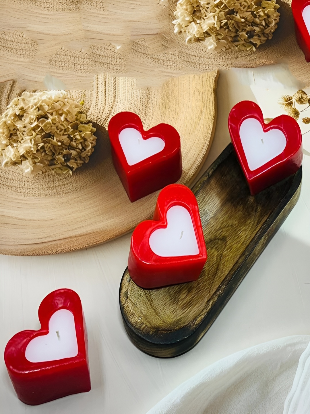 

atorakushon Red & White 4 pieces Scented Heart Shaped Hollow Candles