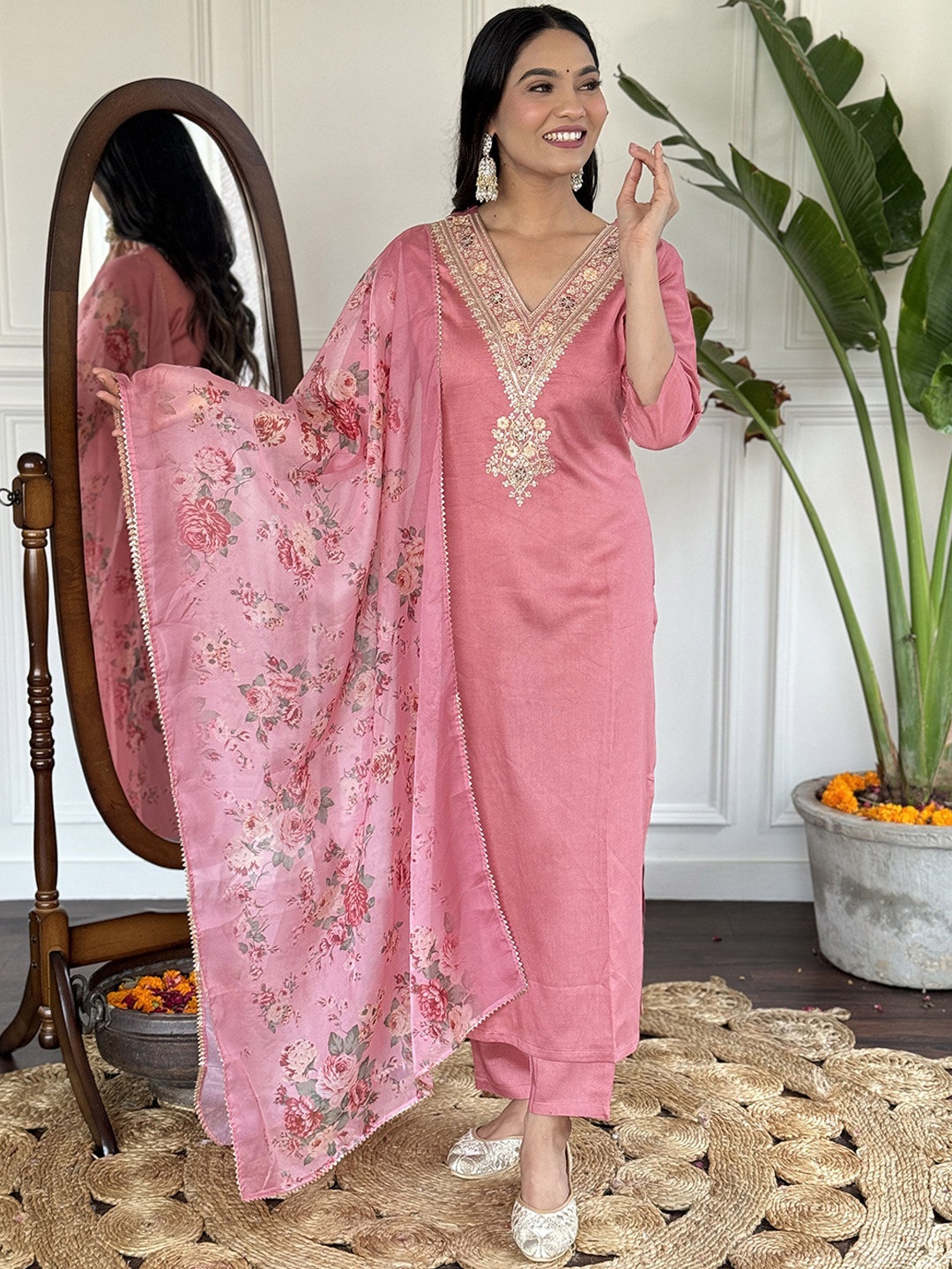 

Moda Rapido Floral Zari Embroidered Sequinned V Neck Kurta With Trousers And Dupatta, Peach