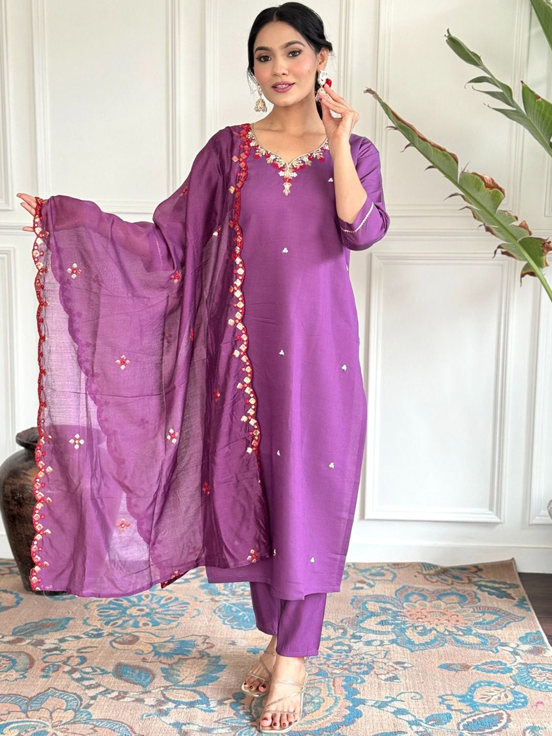 

KALINI Floral Embroidered Sweetheart Neck Straight Kurta With Trousers And Dupatta, Purple