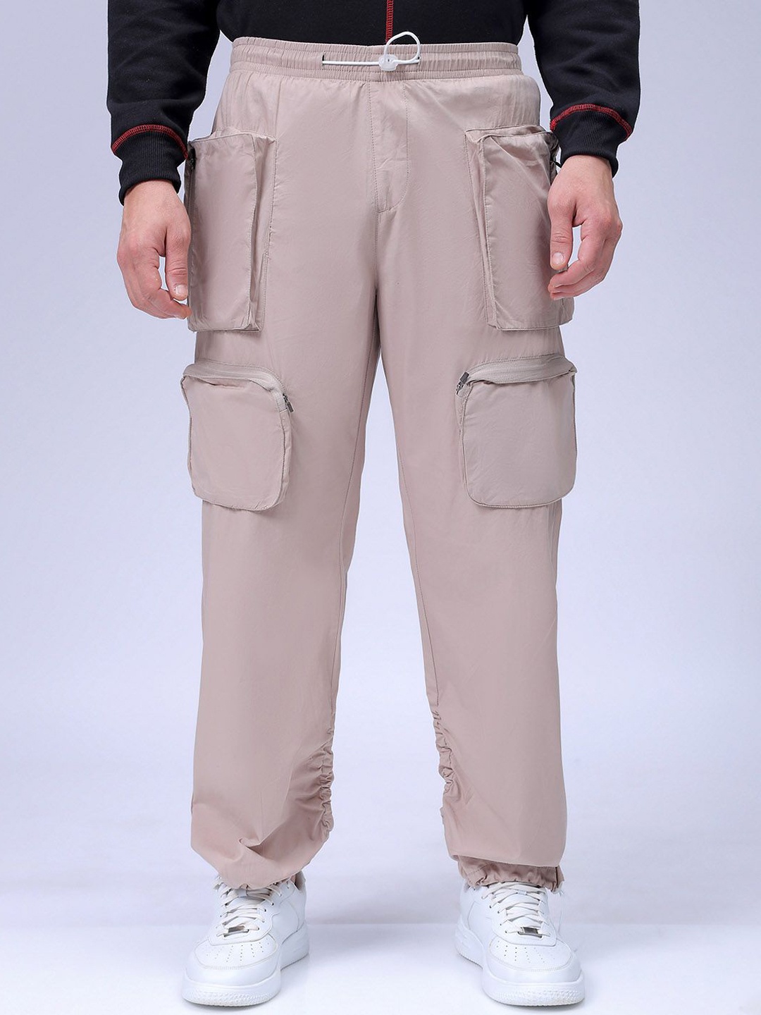 

The Indian Garage Co. Men Relaxed Fit Pure Cotton Utility Cargo Jogger, Khaki