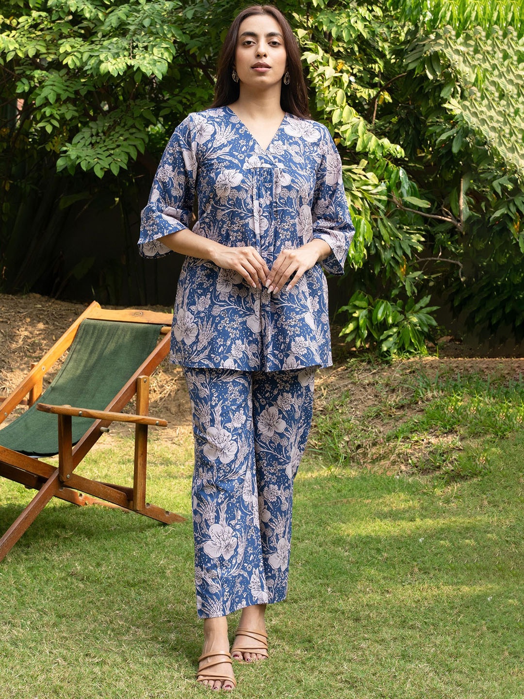 

GULABOSITABO Floral Printed Pure Cotton Tunic With Trouser Co-Ords, Blue