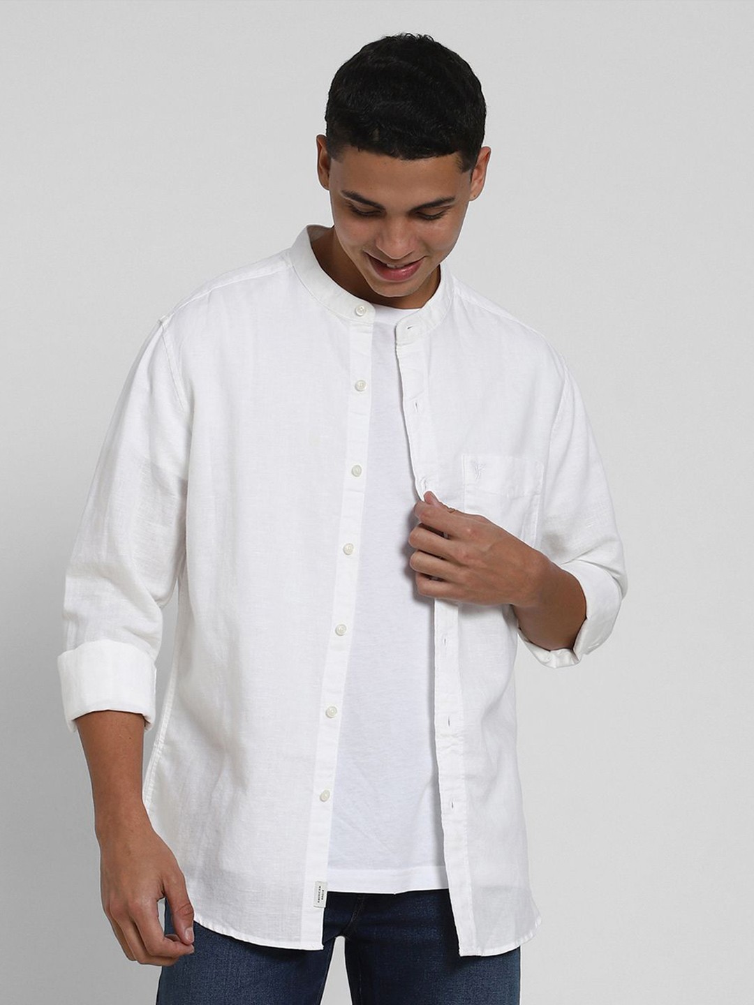 

AMERICAN EAGLE OUTFITTERS Men Band Collar Solid Casual Shirt, White