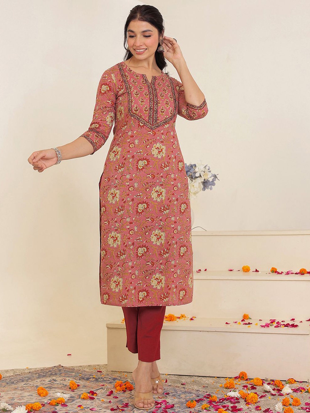 

GULAB CHAND TRENDS Floral Printed Cotton Straight Kurta, Brown