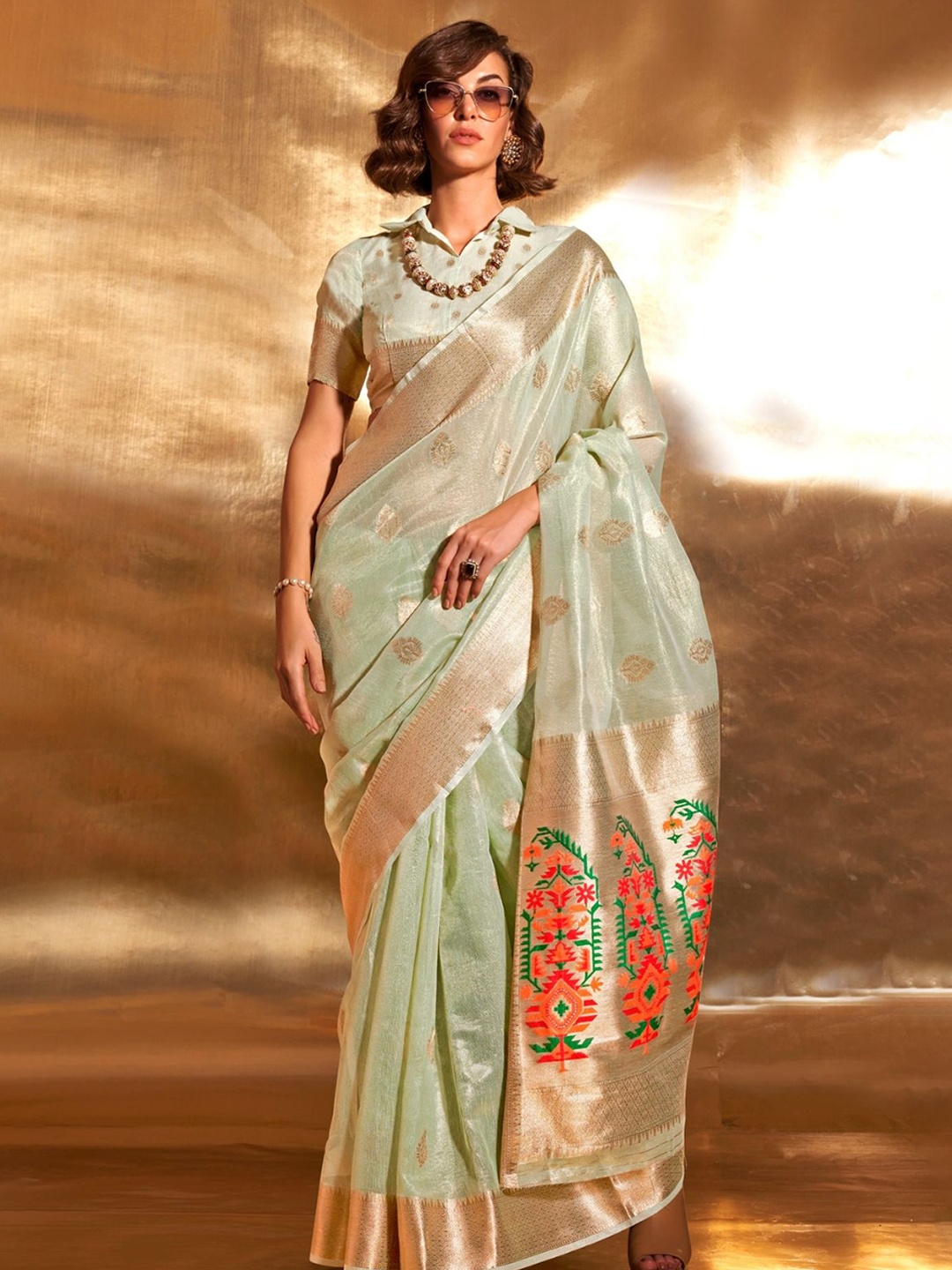 

BLENDIFY Ethnic Motifs Woven Design Tissue Banarasi Saree, Green