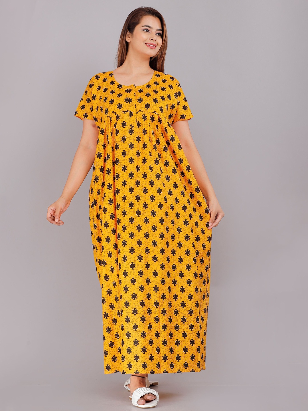 

PR PINK ROYAL Women Printed Pure Cotton Maxi Nightdress, Yellow