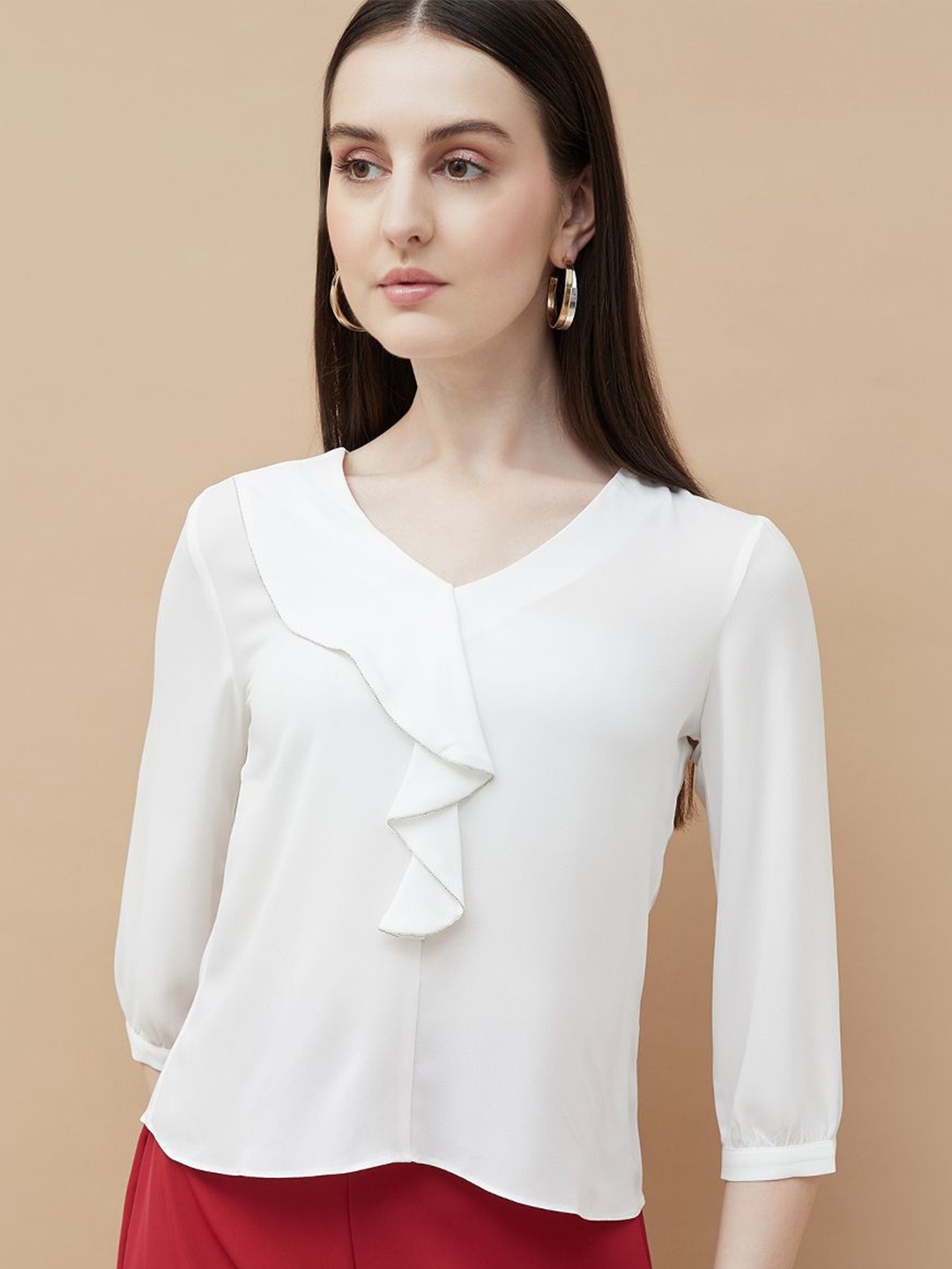 

CODE by Lifestyle Women Solid V-Neck Top, Off white