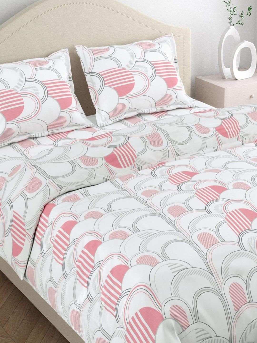 

haus & kinder Blush Horizon White Printed Cotton 186 TC King Bedsheet Set-2.75mx2.75m