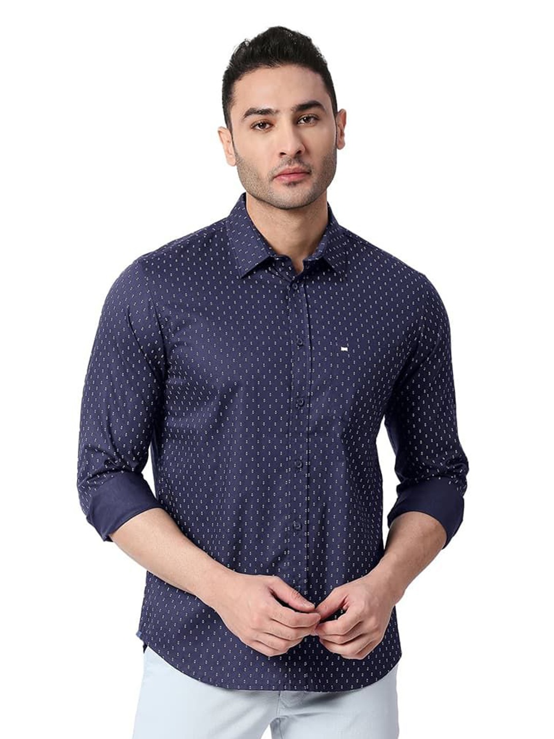 

Basics Men Relaxed Fit Spread Collar Floral Printed Cotton Casual Shirt, Navy blue
