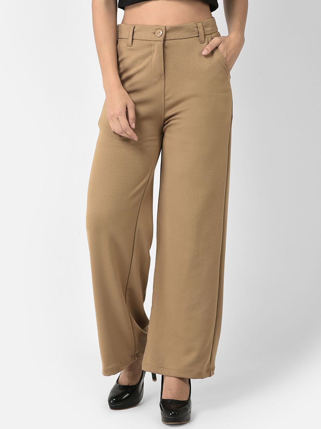 

FNOCKS Women Relaxed Straight Leg Flared High-Rise Trousers, Beige