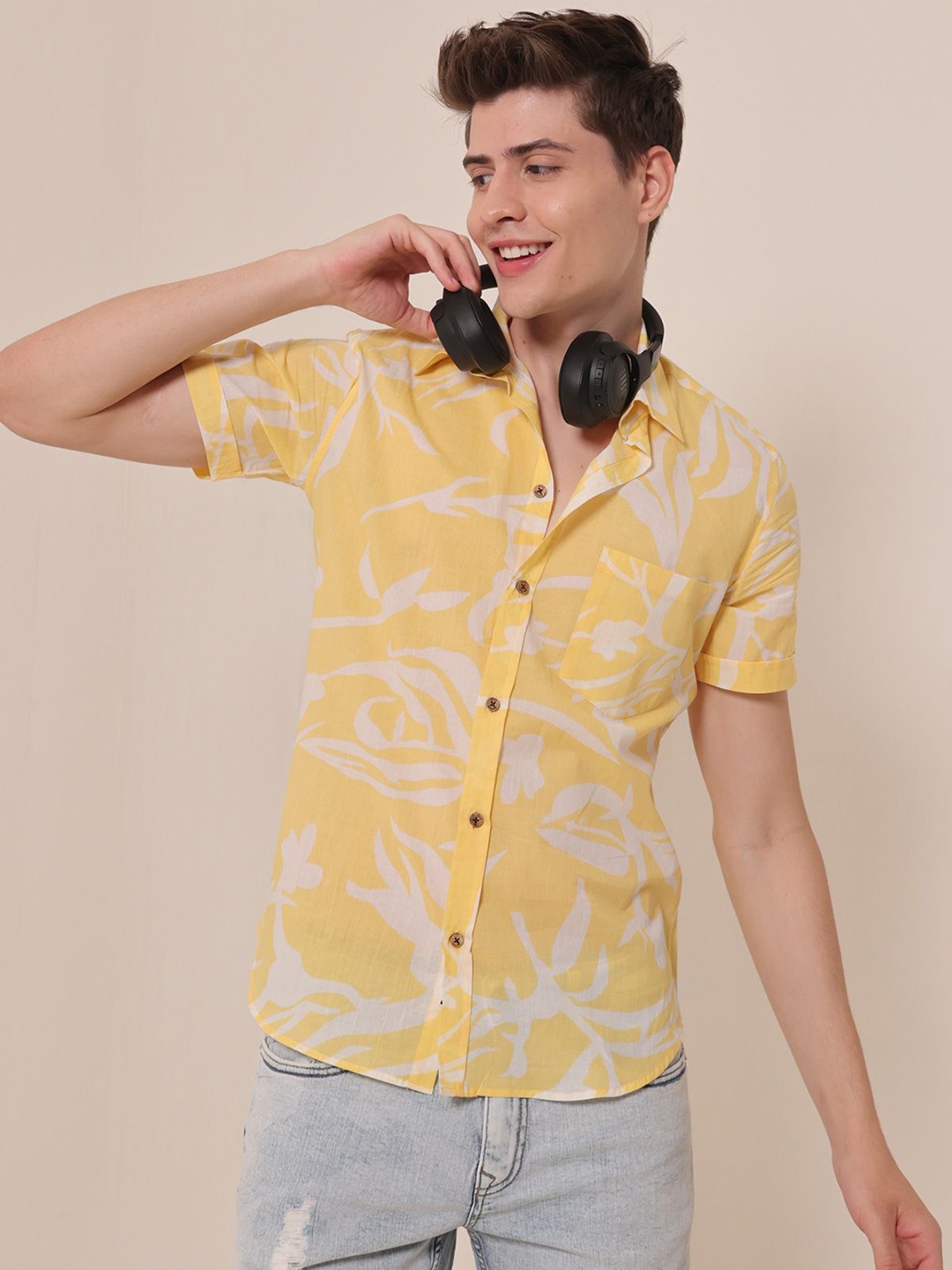 

Style Matters Men Standard Fit Spread Collar Floral Printed Cotton Casual Shirt, Yellow