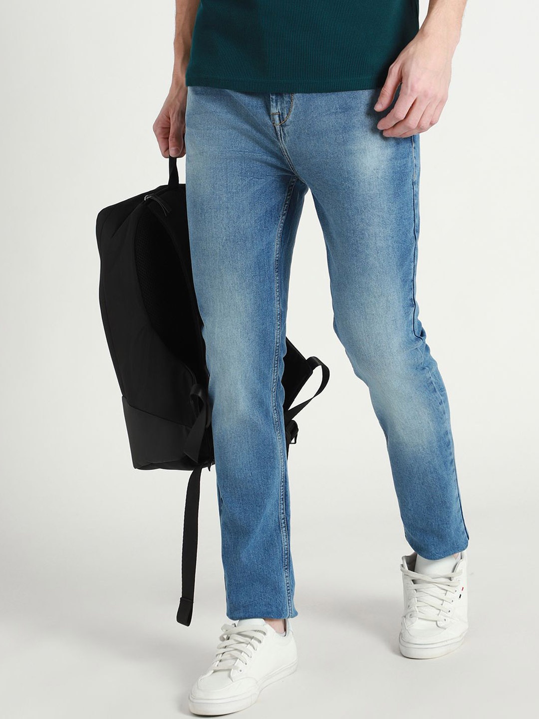 

Dennis Lingo Men Tapered Fit Mid-Rise Heavy Fade Stretchable Jeans, Blue