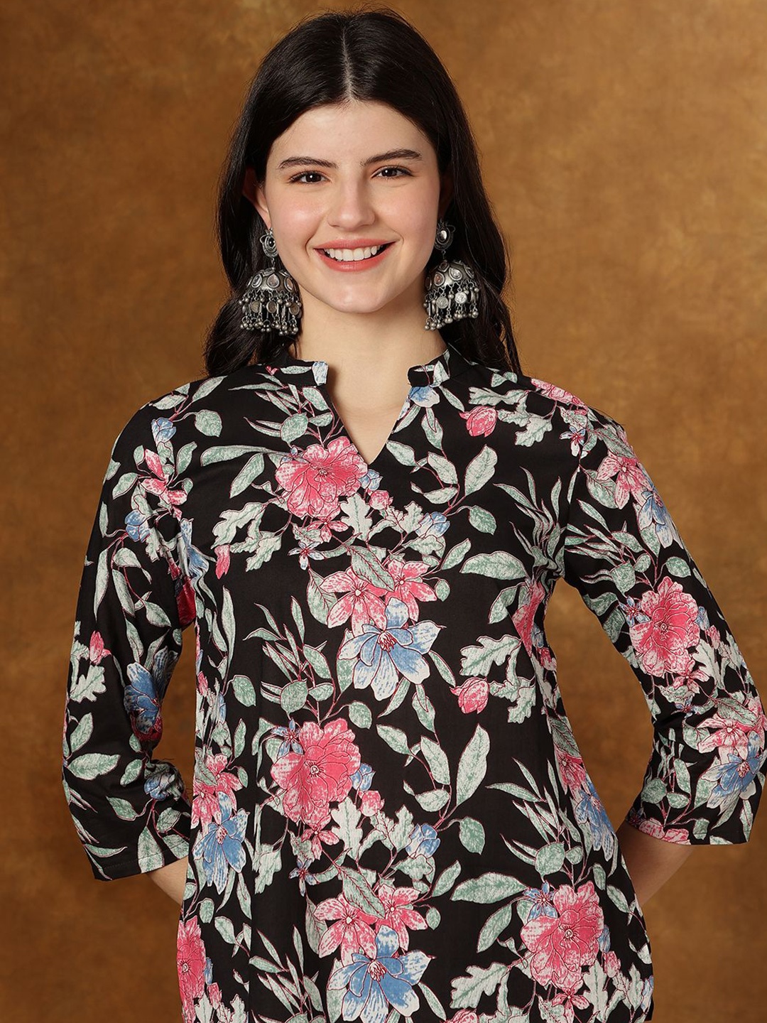 

JANAKDULARI CREATION Women Floral Printed Mandarin Collar Cotton A-Line Top, Black