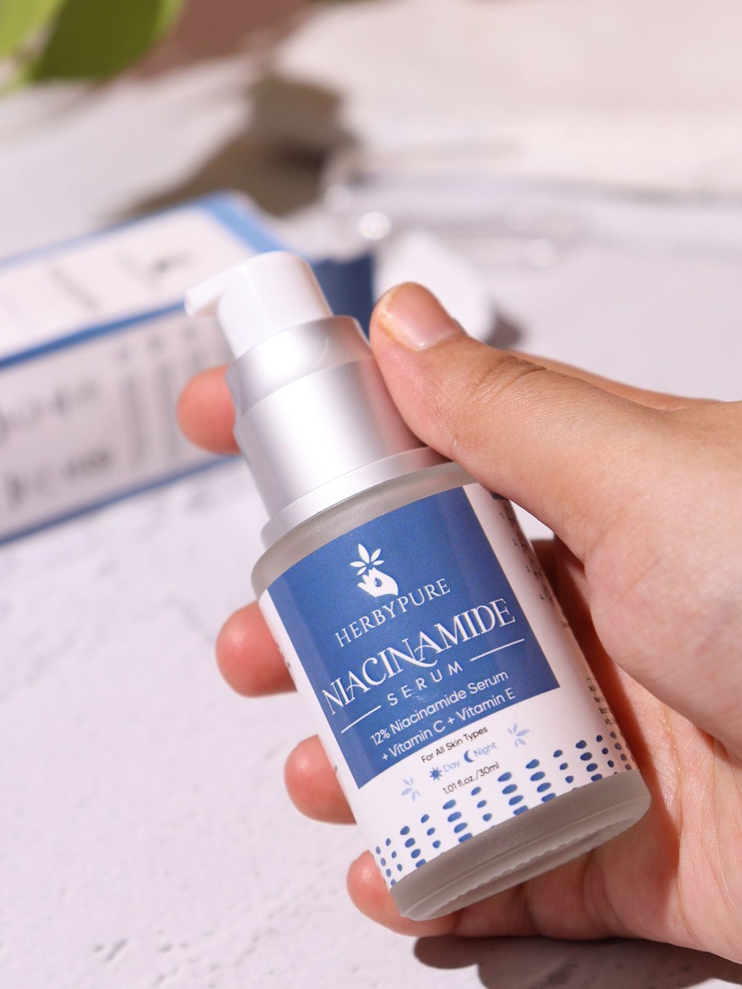 

Herby Pure 12% Niacinamide Face Serum With Vitamin C - 30 ml, Blue
