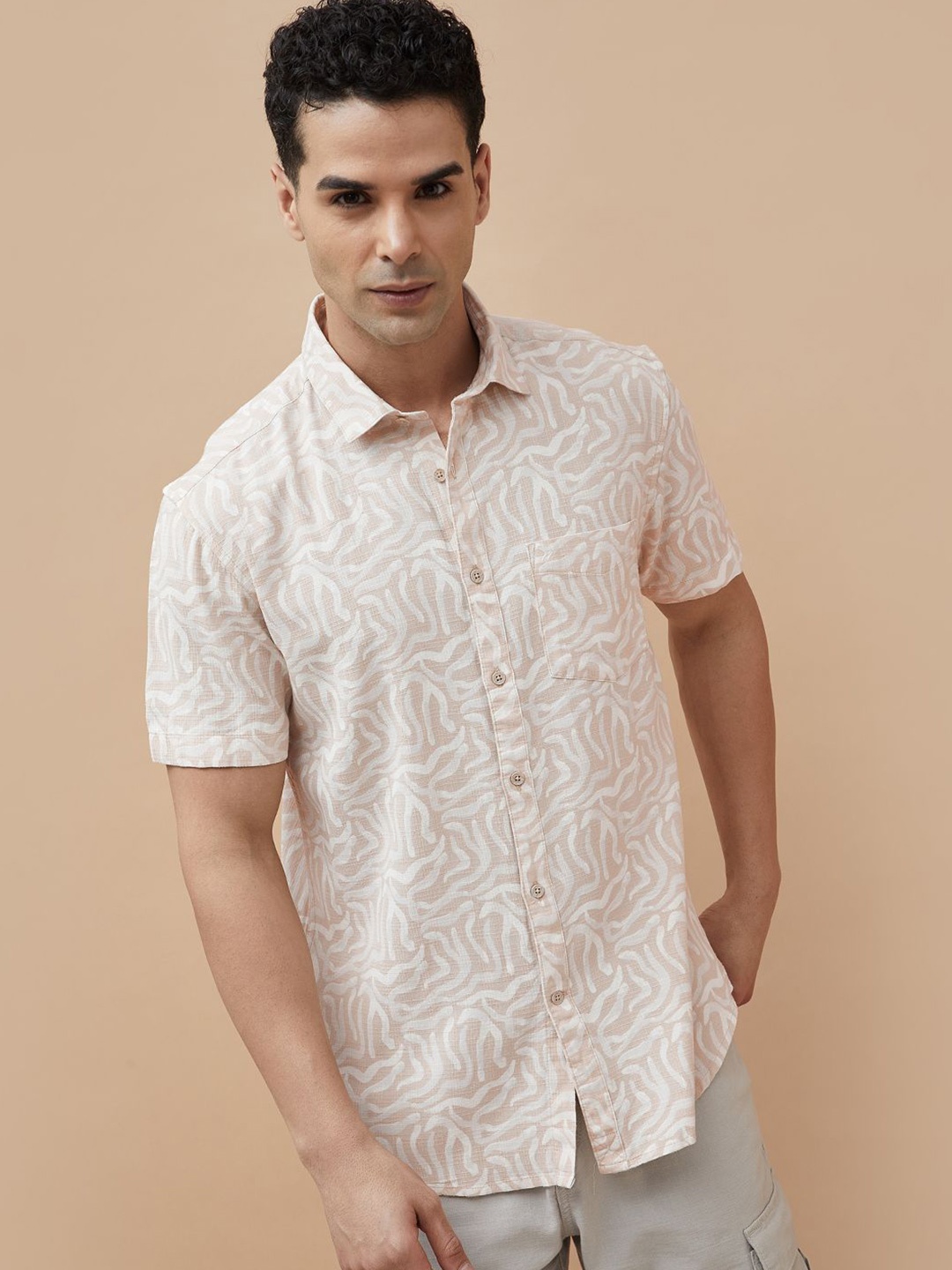 

CODE by Lifestyle Men Spread Collar Abstract Printed Cotton Casual Shirt, Beige