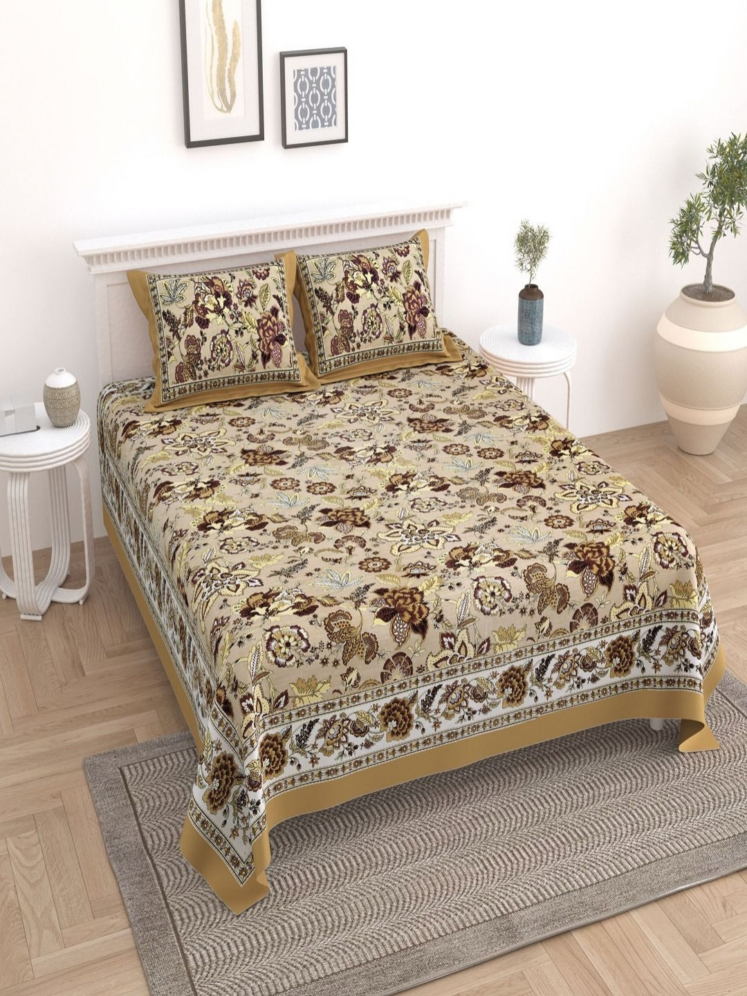 

Myntra Elegant Homes Beige Floral Printed 180 TC Cotton King Bedsheet Set 2.74 m x 2.54 m