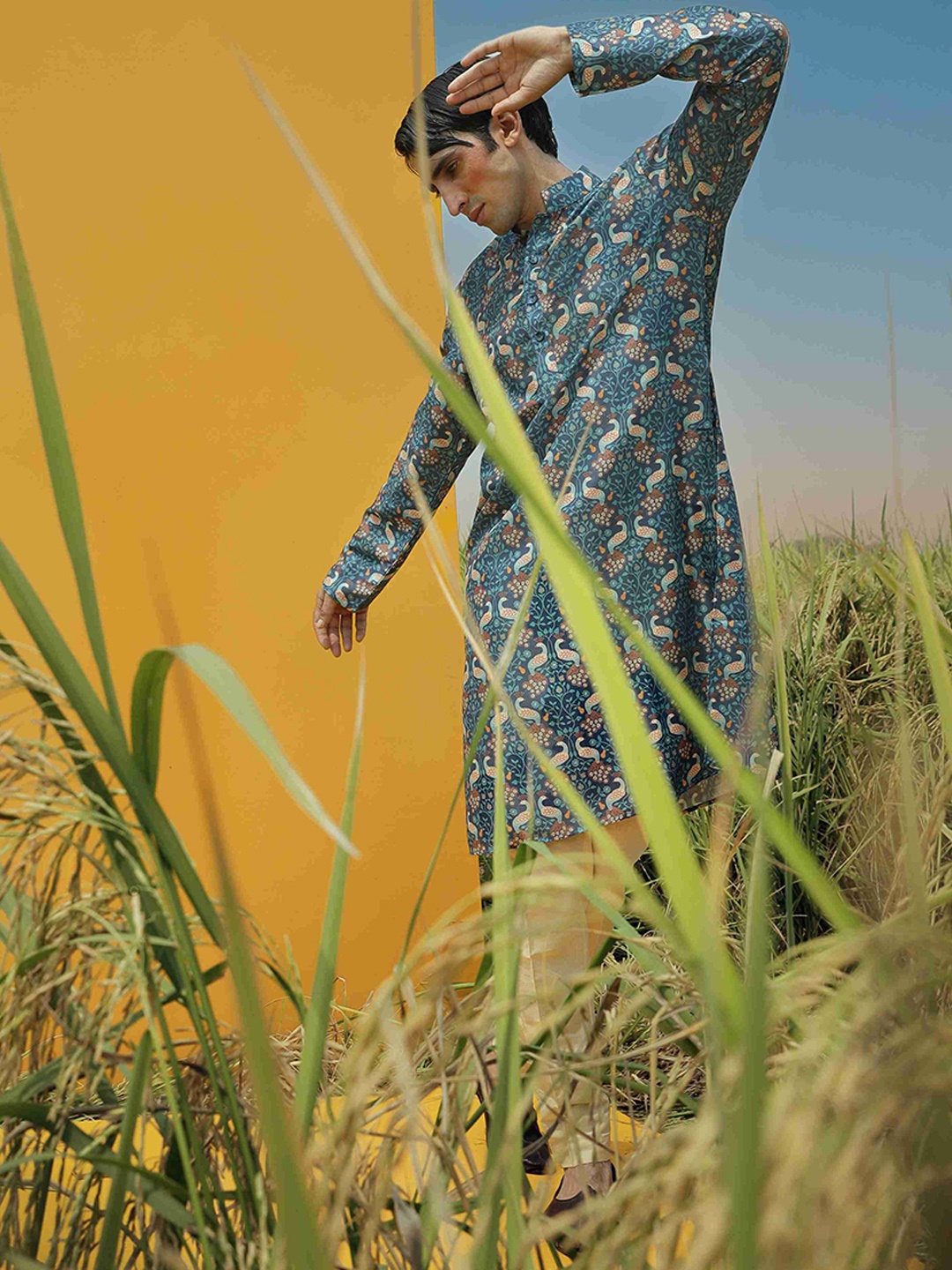 

Eleven Brothers Quirky Printed Mandarin Collar Kurta With Trouser, Blue