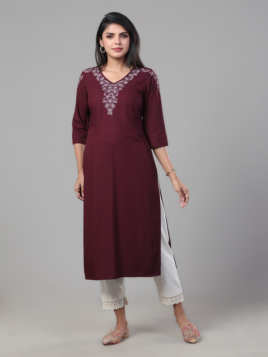 

Vismay Floral Yoke Design V-Neck Thread Work Straight Kurta, Burgundy
