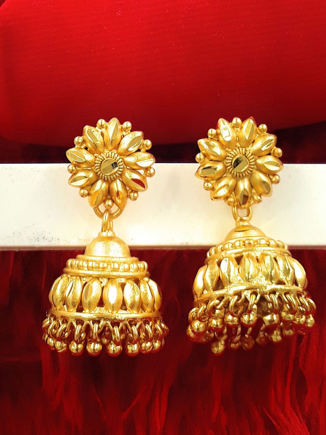 

Anujeet Fashion Hub Gold-Plated Artificial Beaded Dome Shaped Jhumkas