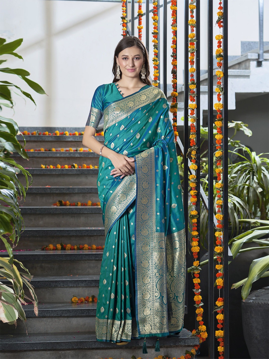 

SAREETHNIC Ethnic Motifs Zari Pure Silk Banarasi Saree, Turquoise blue