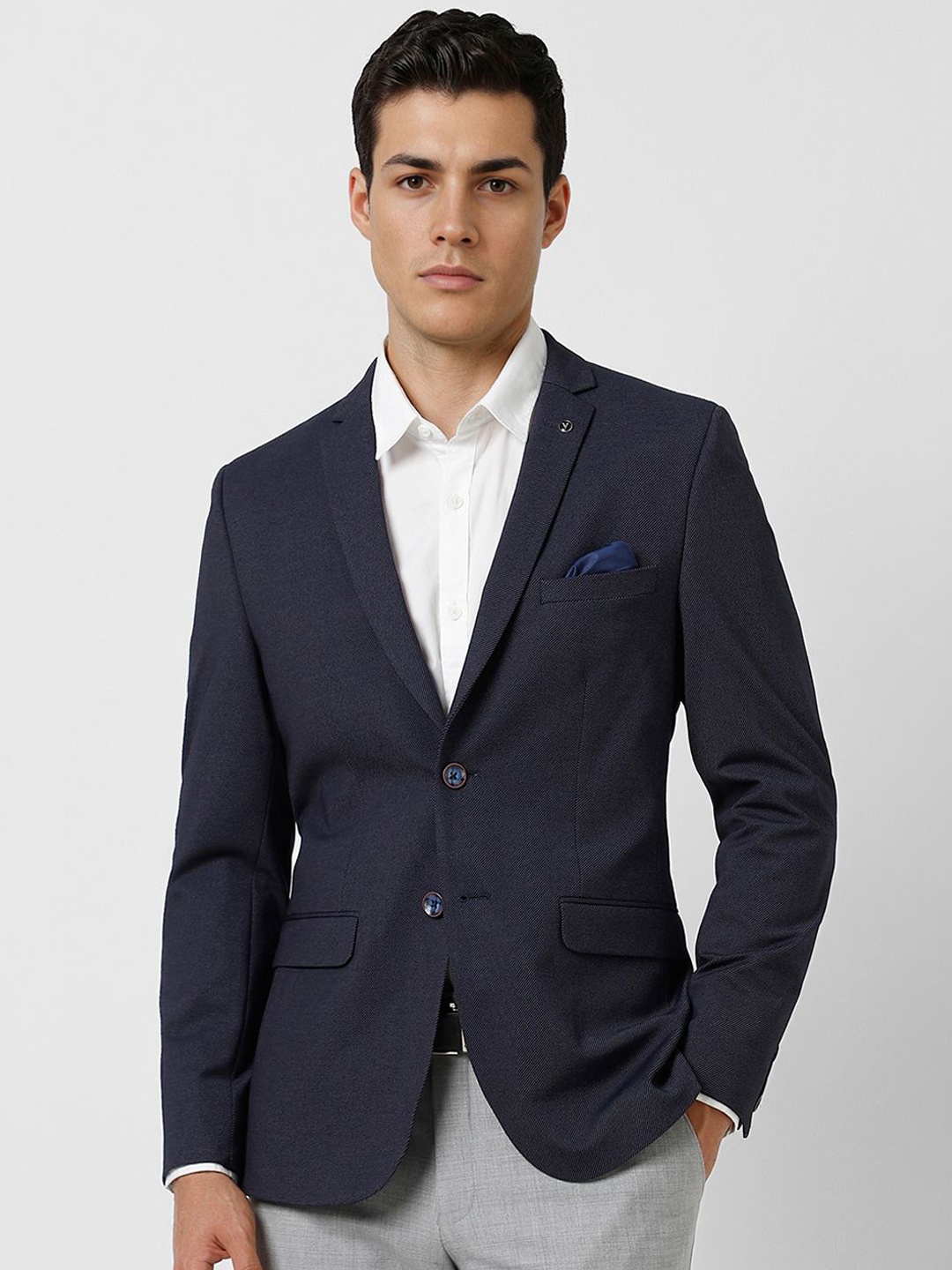 

Van Heusen Slim Fit Long Sleeves Single Breasted Blazer, Navy blue