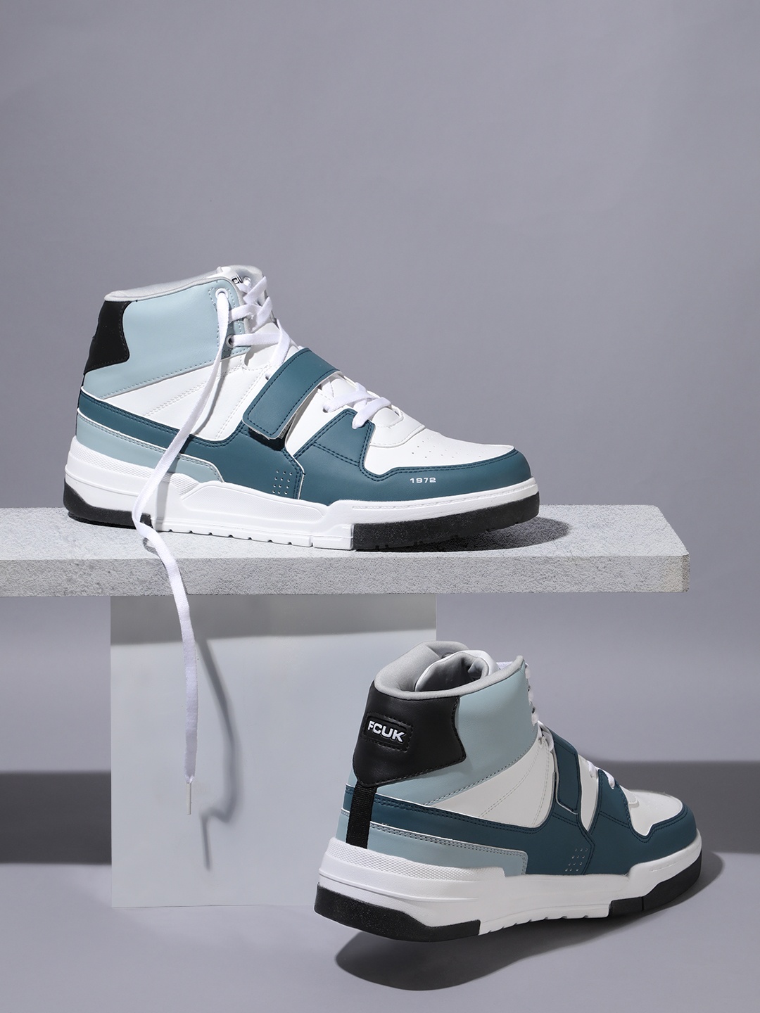 

FCUK Men Colourblocked Sneakers, Blue