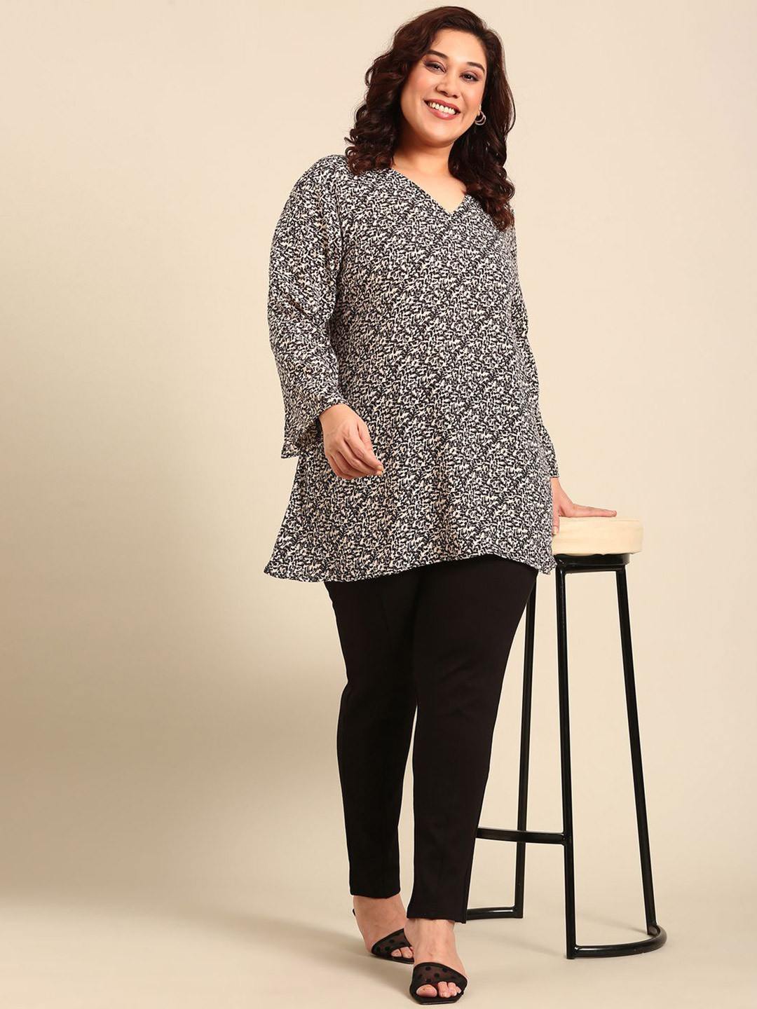 

The Pink Moon Ditsy Printed Longline Tunic, Off white