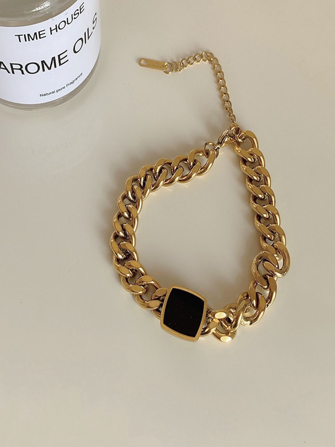 

AQUASTREET 18k Gold-Plated Waterproof Onyx Studded Chain Link Bracelet