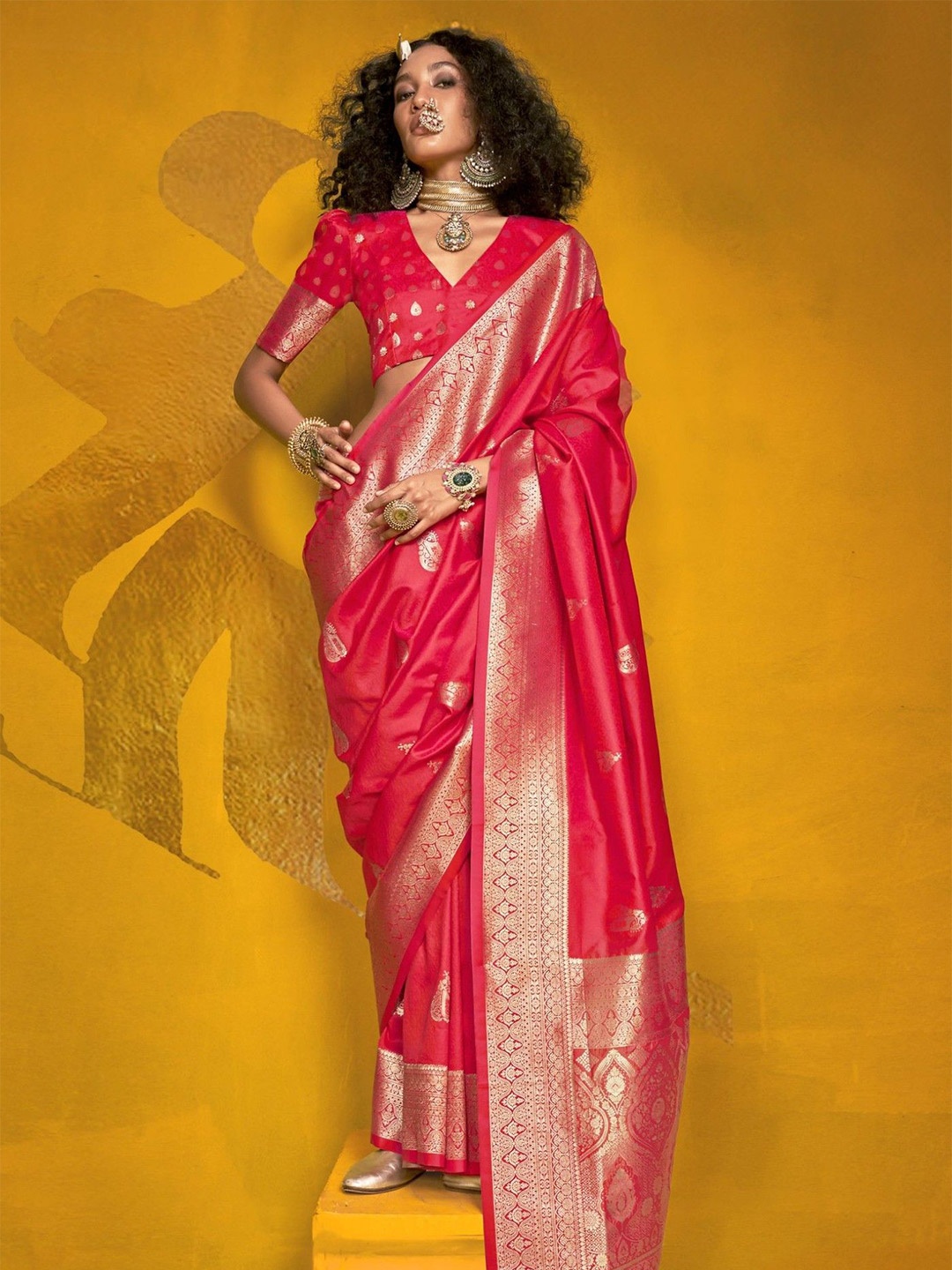 

MySilkLove Woven Design Zari Silk Blend Banarasi Saree, Pink