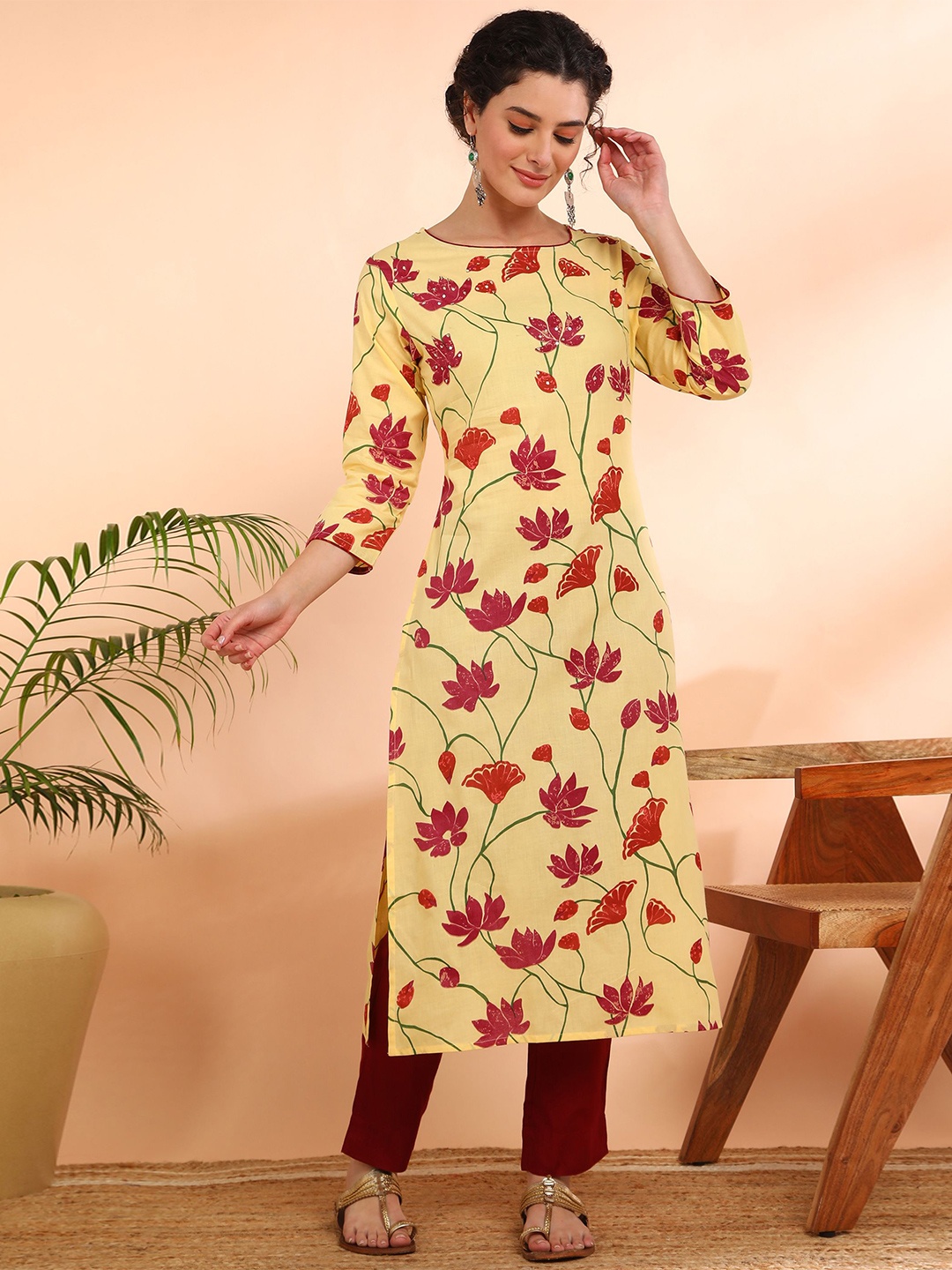 

Maaesa Women Floral Printed Pure Cotton Straight Kurta, Yellow