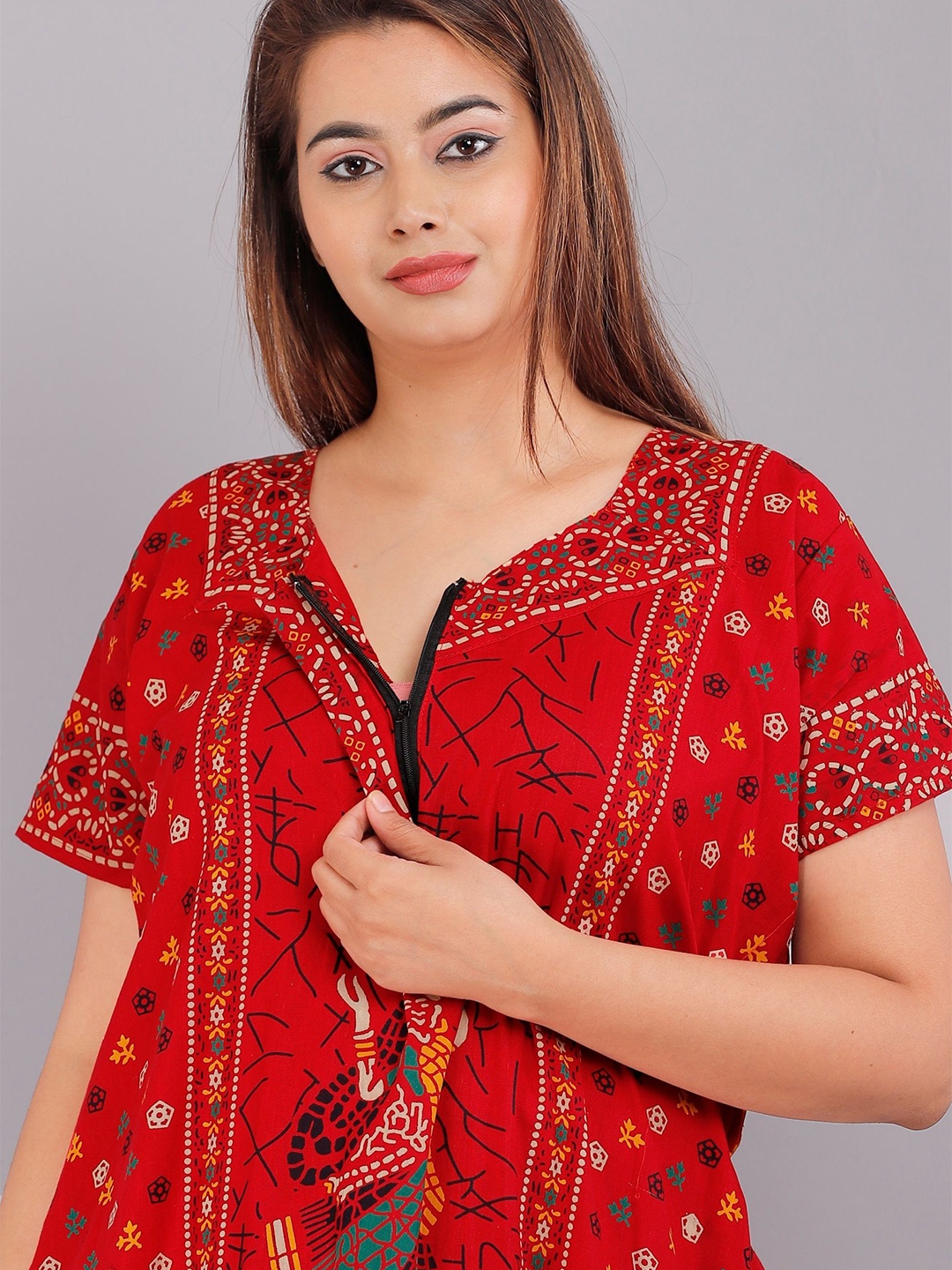 

PR PINK ROYAL Women Pure Cotton Printed Maxi Nightdress, Red