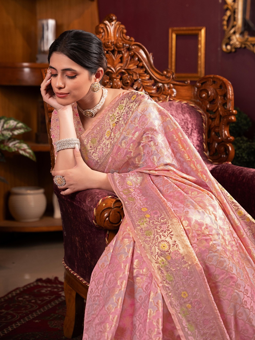 

ALAGINI Woven Design Zari Organza Saree, Pink