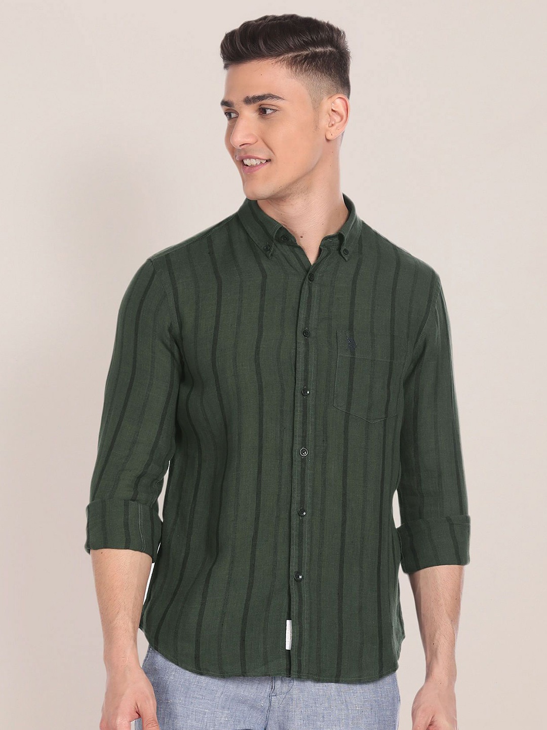 

U.S. Polo Assn. Men Slim Fit Button-Down Collar Vertical Striped Linen Casual Shirt, Green